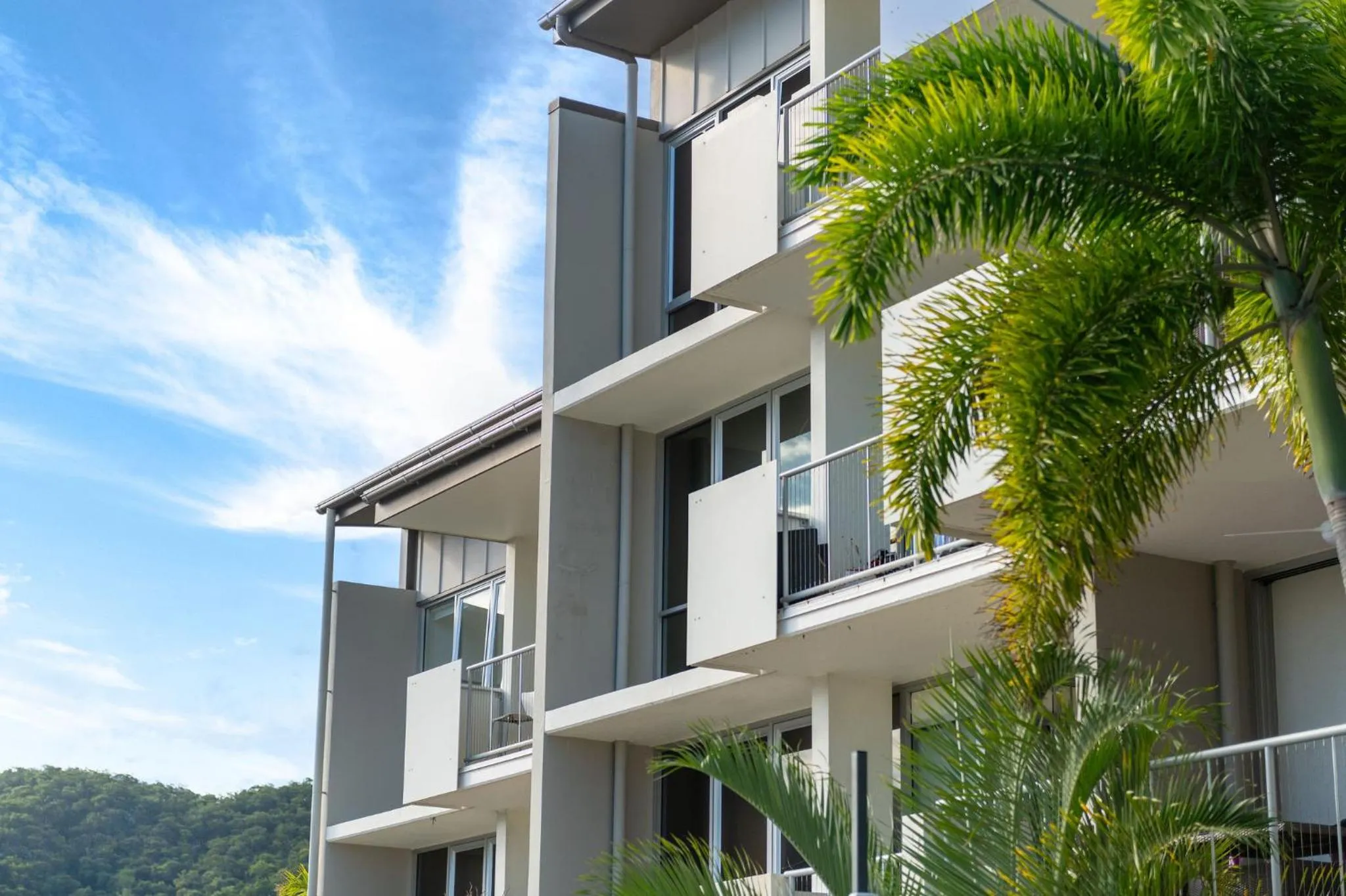 Property building in Grand Mercure Apartments Magnetic Island