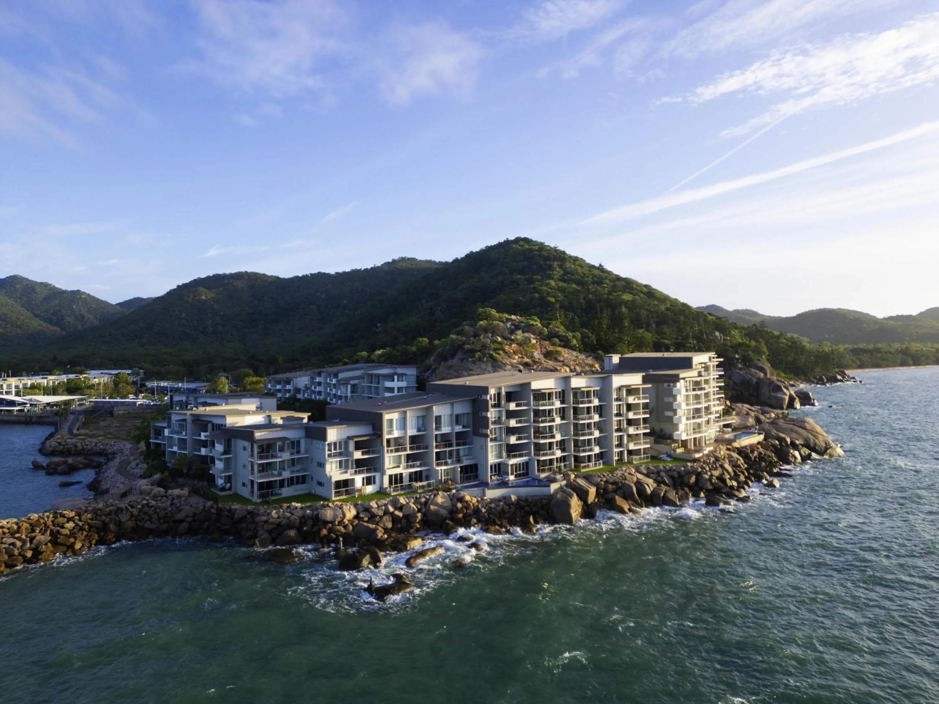 Property building in Grand Mercure Apartments Magnetic Island