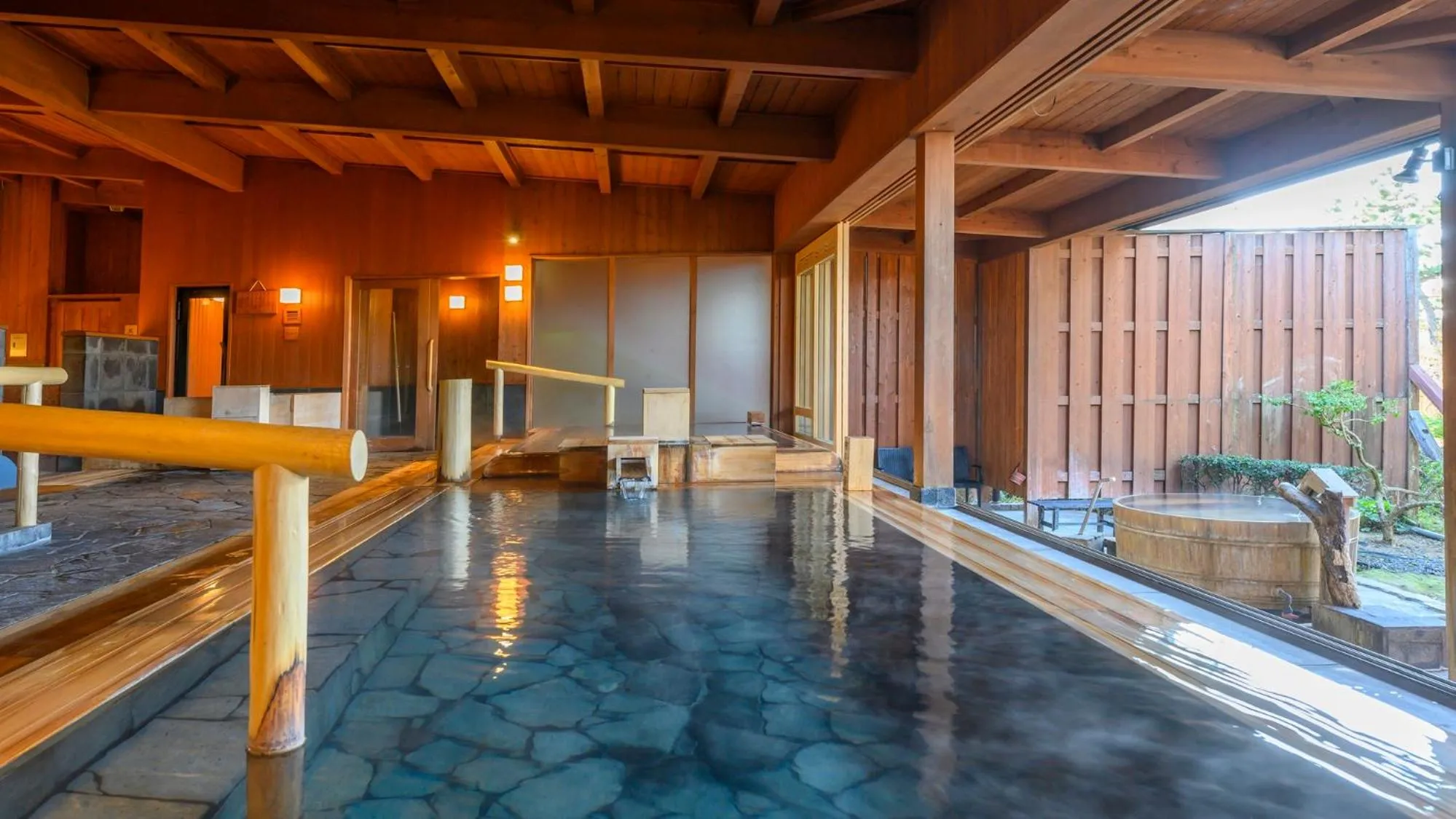 Public Bath in Hamachidorinoyu Kaisyu