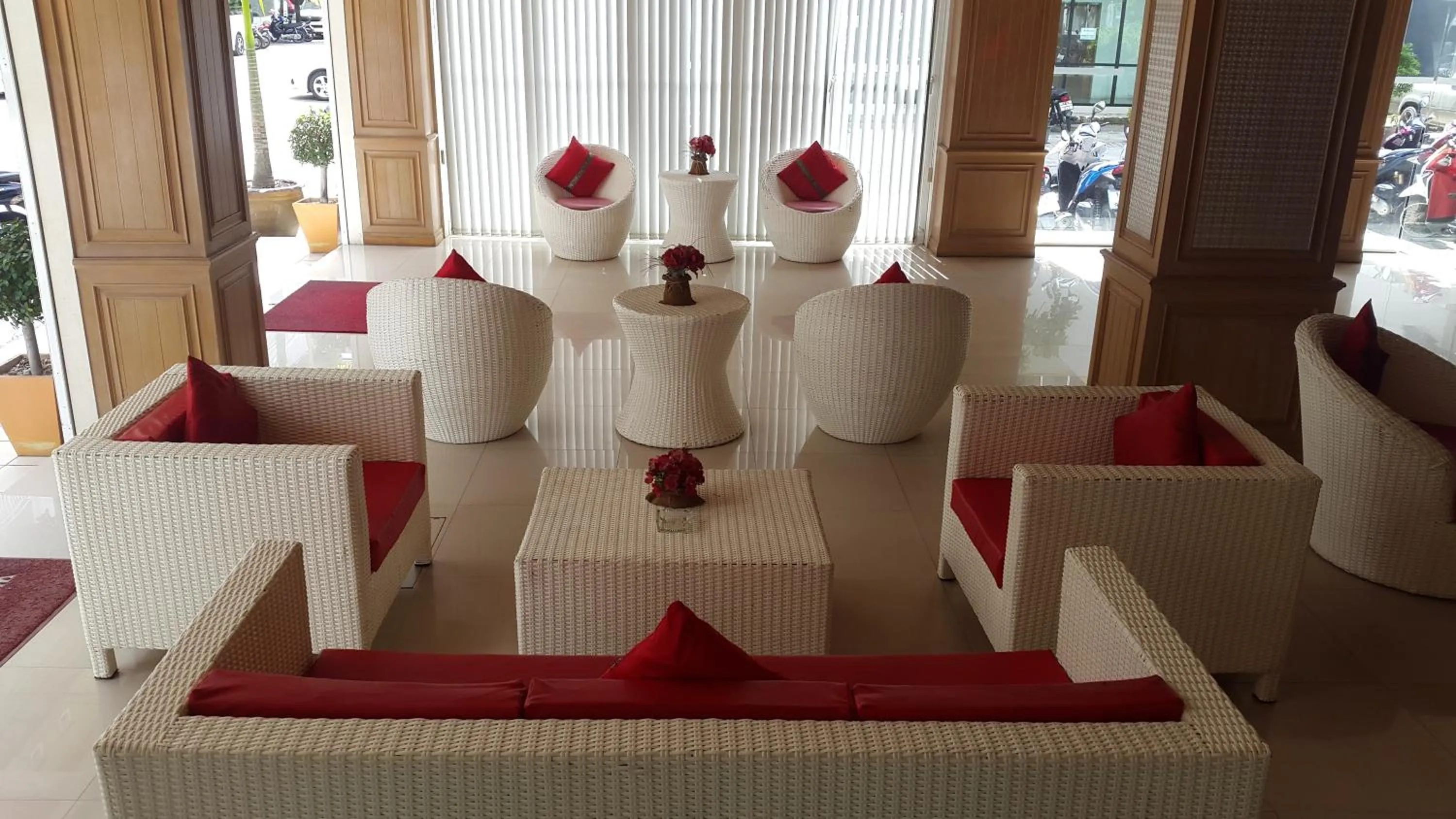 Lobby or reception in Patong Princess