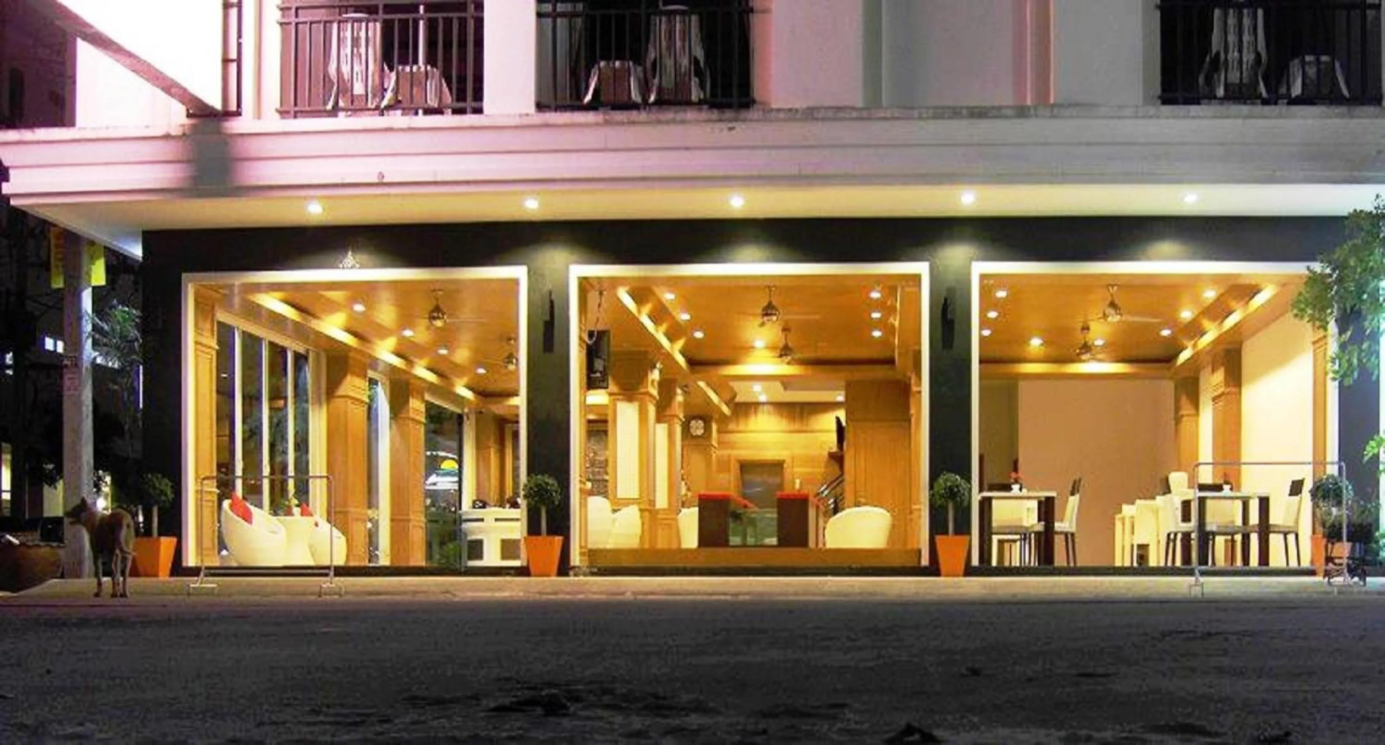 Facade/entrance in Patong Princess