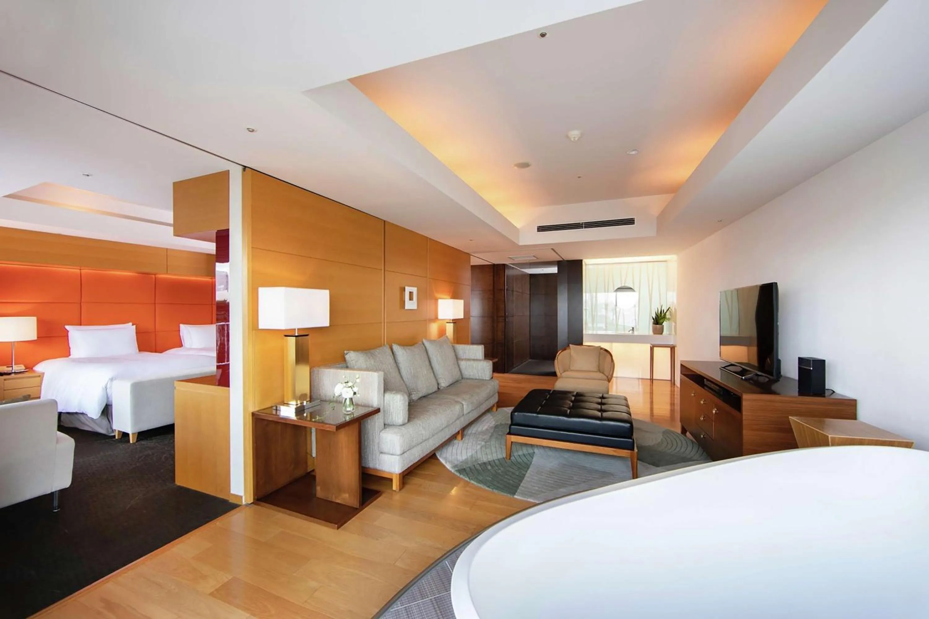 Bedroom, Bed in Hilton Tokyo Odaiba