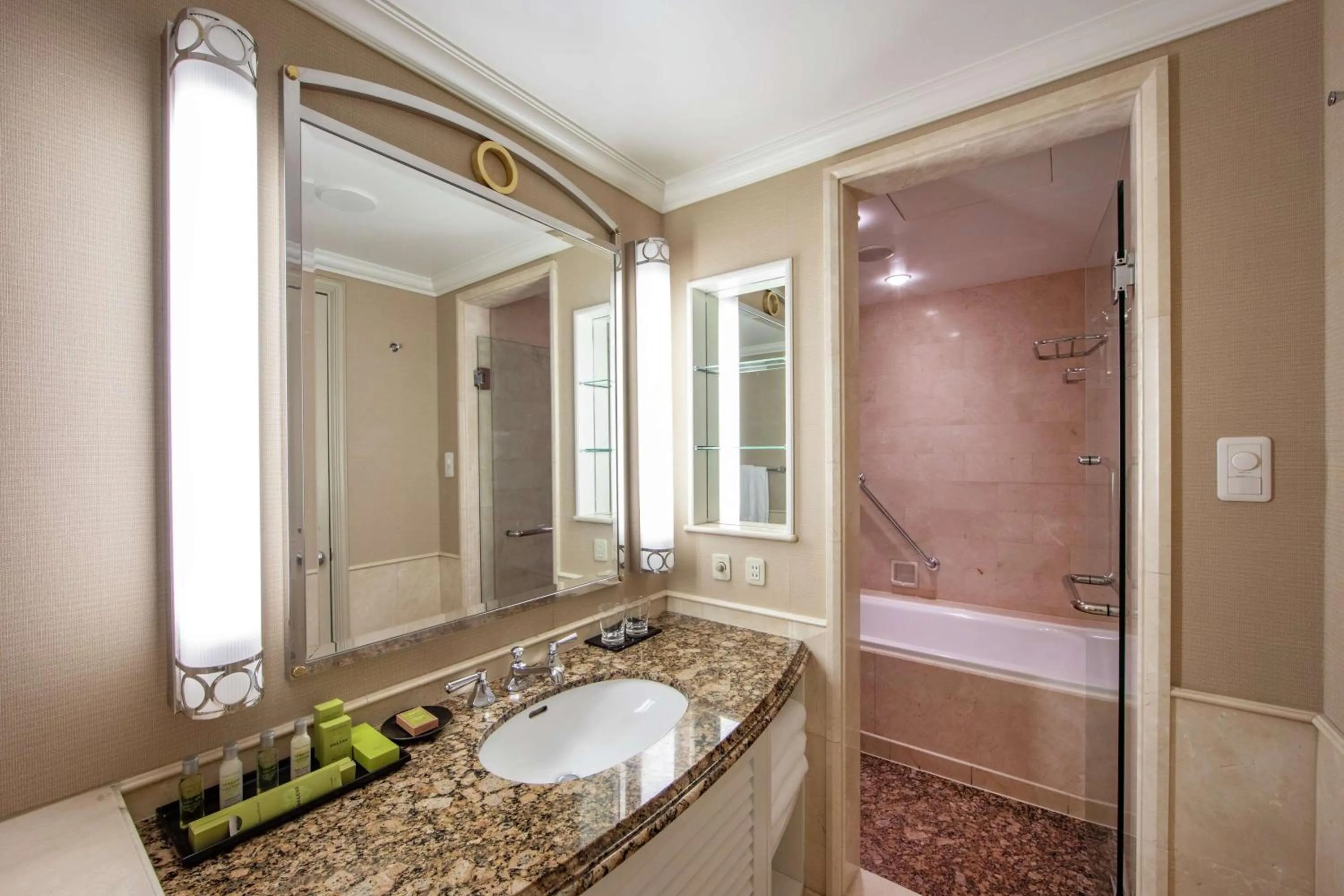 Bathroom in Hilton Tokyo Odaiba