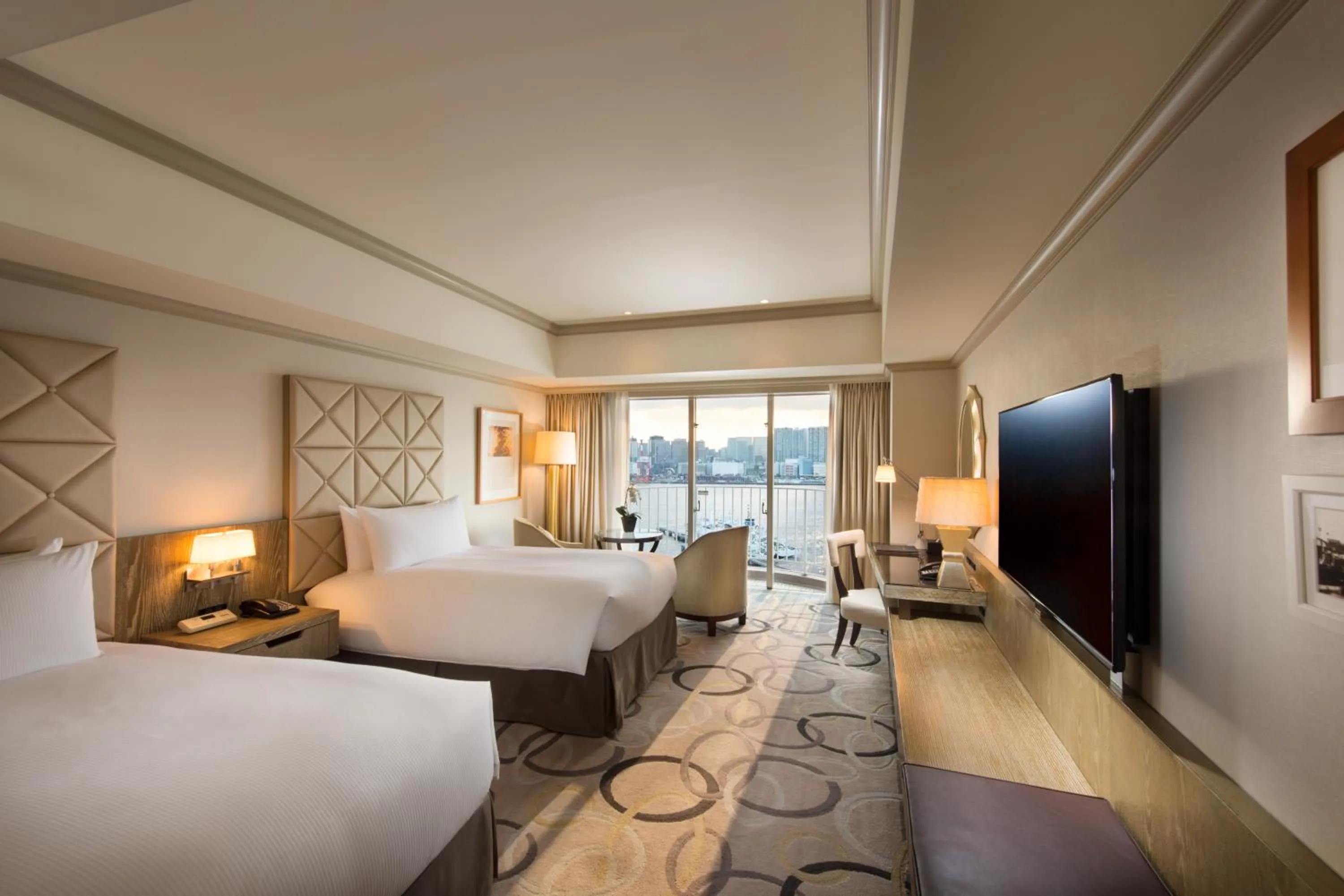 Bed in Hilton Tokyo Odaiba