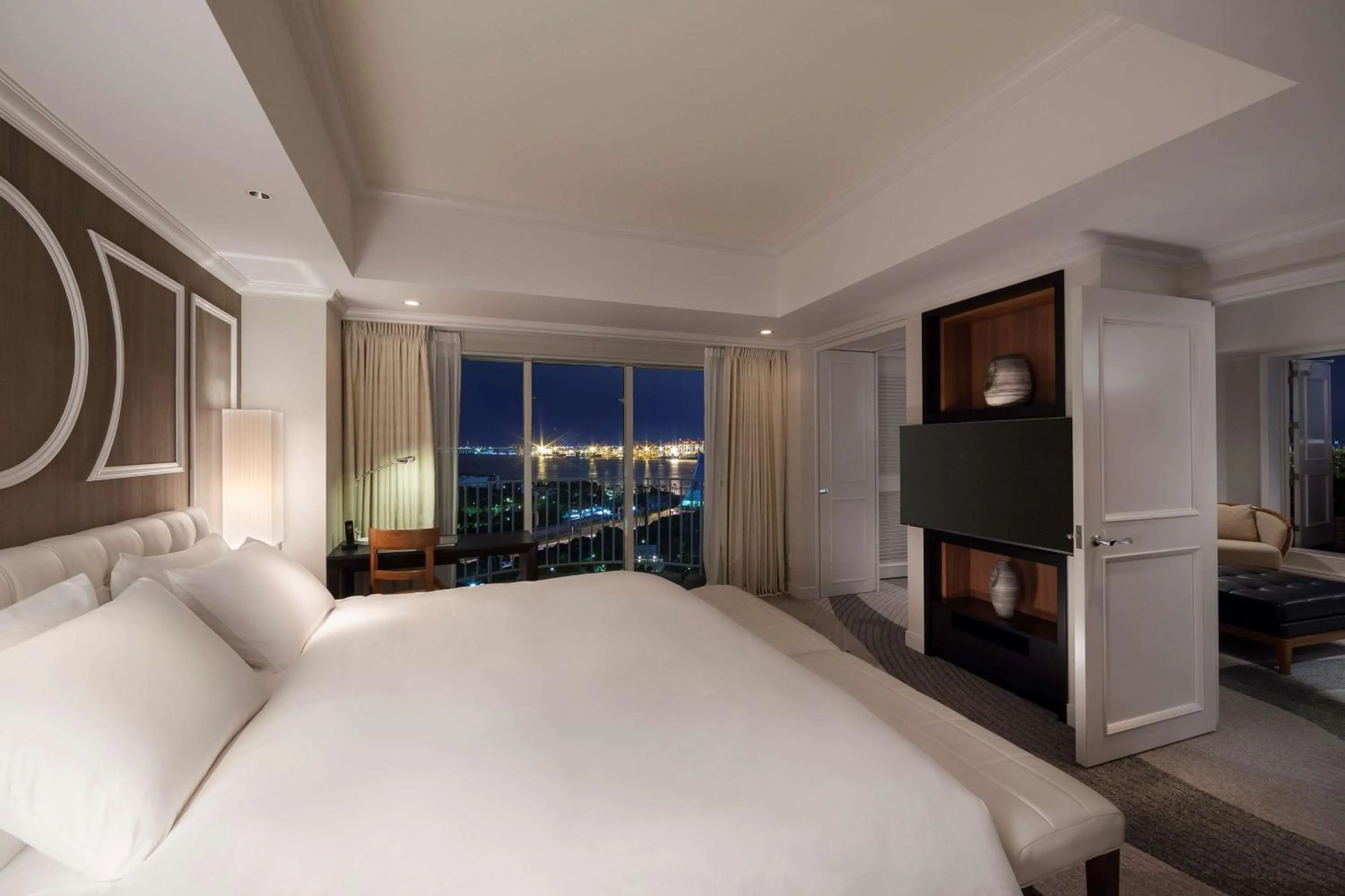 King Terrace Suite - Non-Smoking in Hilton Tokyo Odaiba