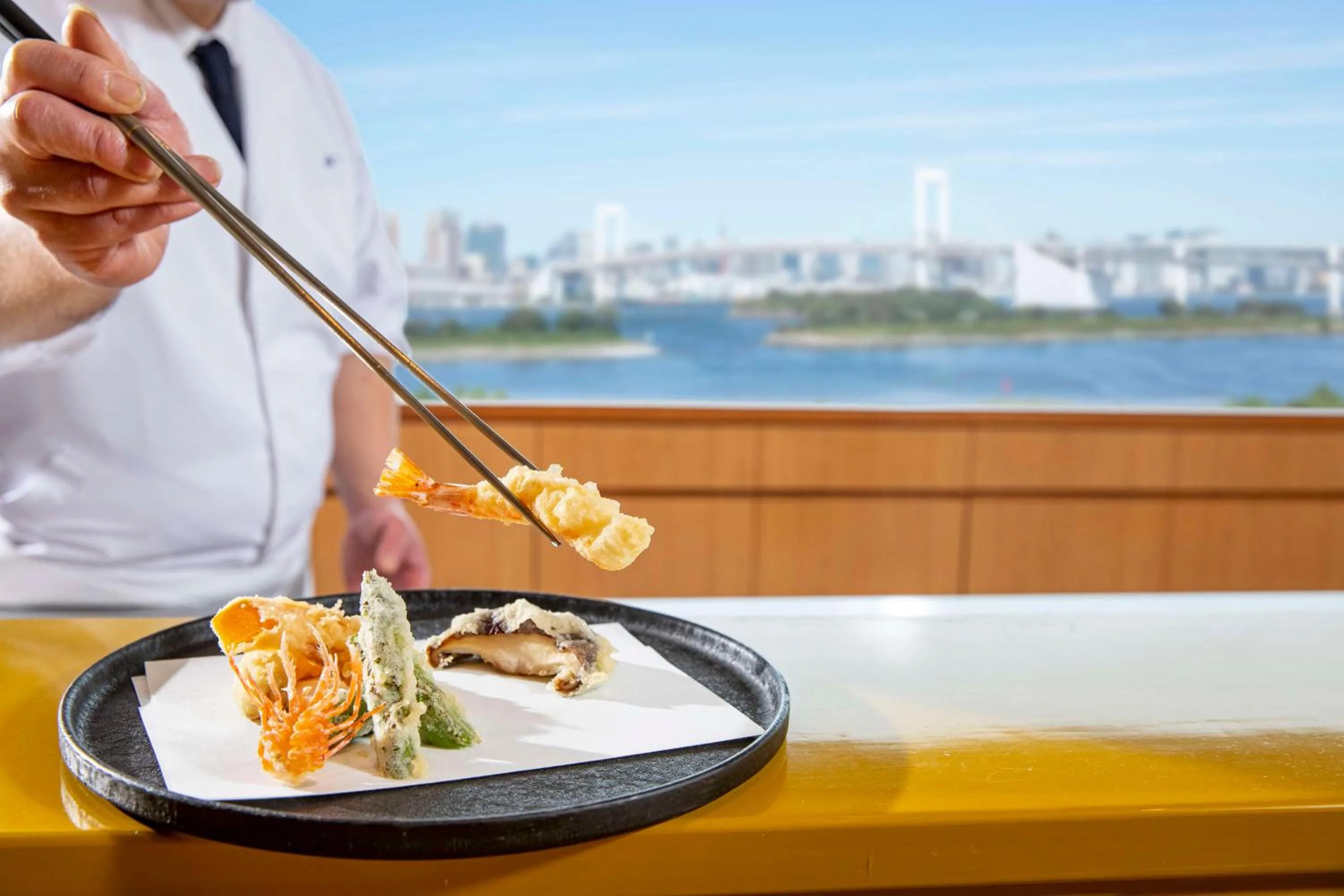 Restaurant/places to eat in Hilton Tokyo Odaiba