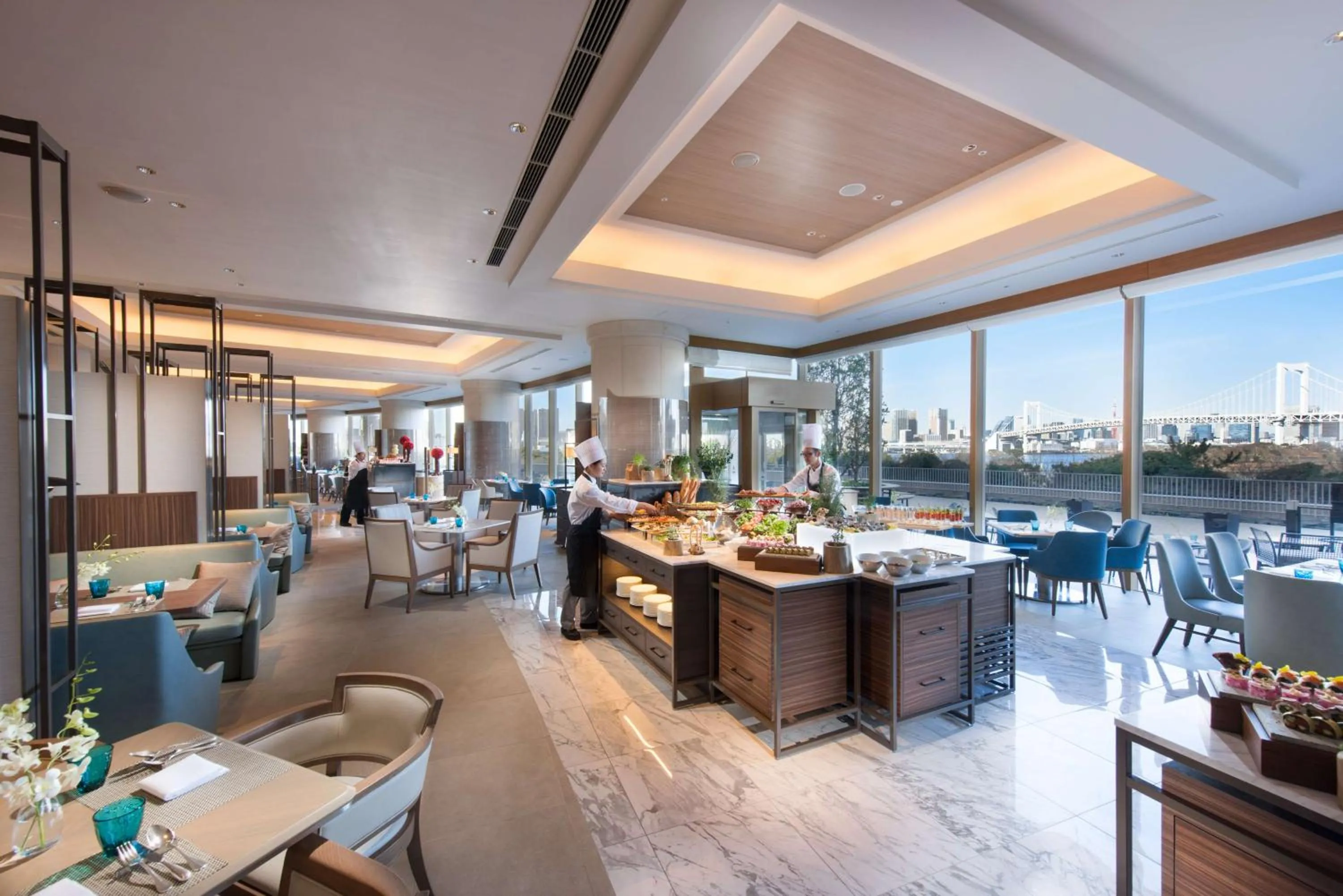 Restaurant/places to eat in Hilton Tokyo Odaiba
