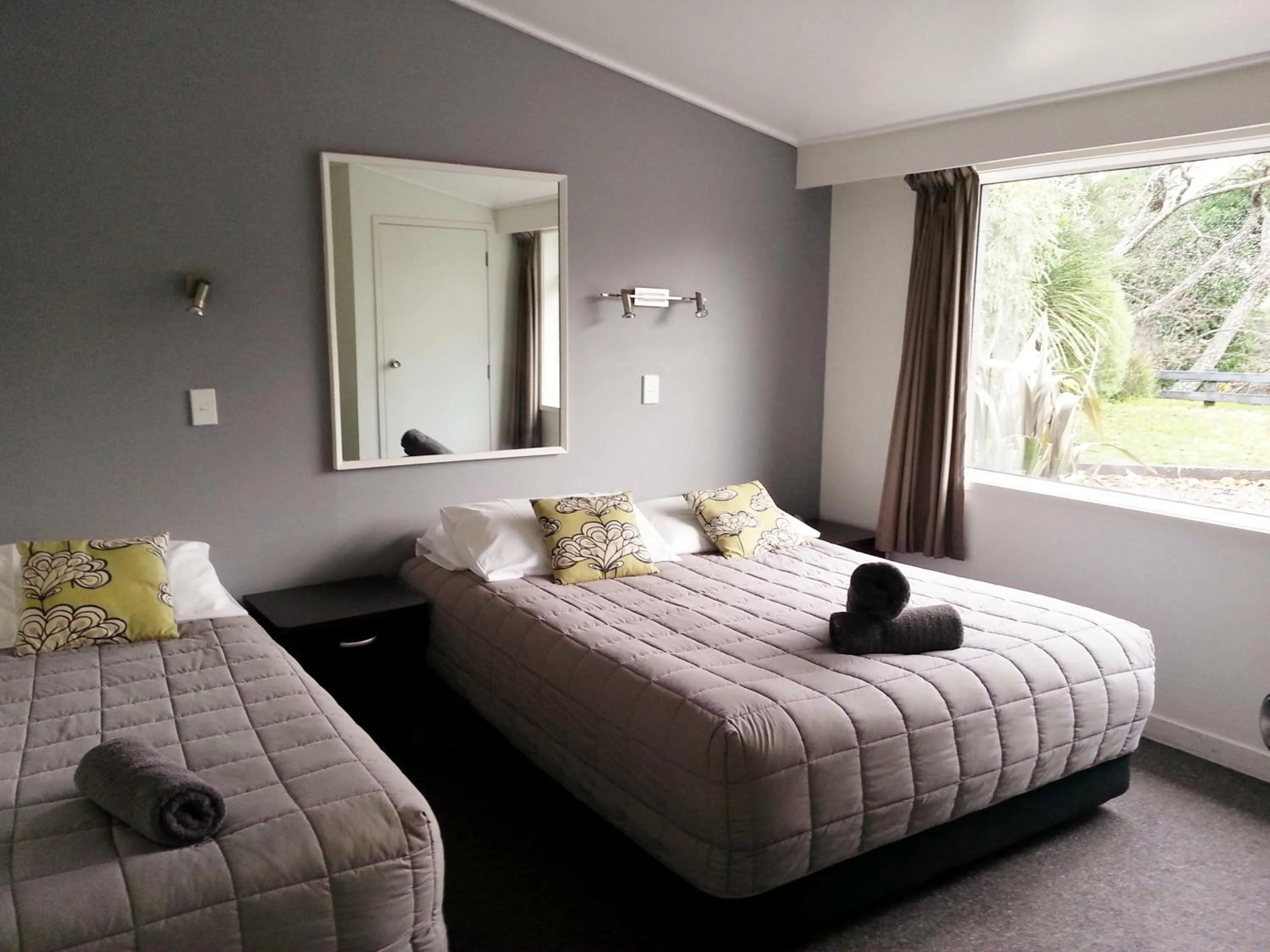 Bedroom, Bed in Taupo Debretts Spa Resort