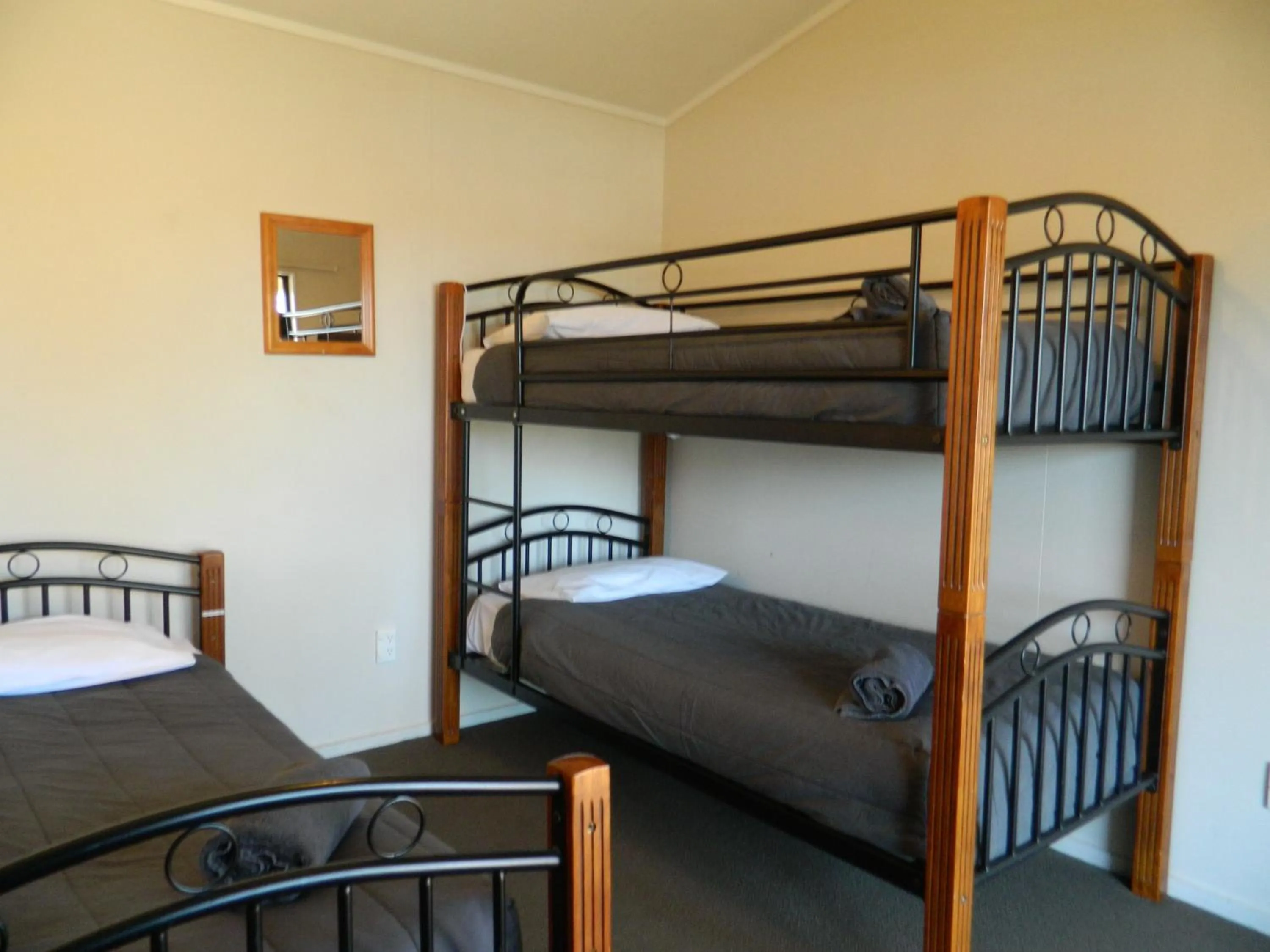 Bed in Taupo Debretts Spa Resort