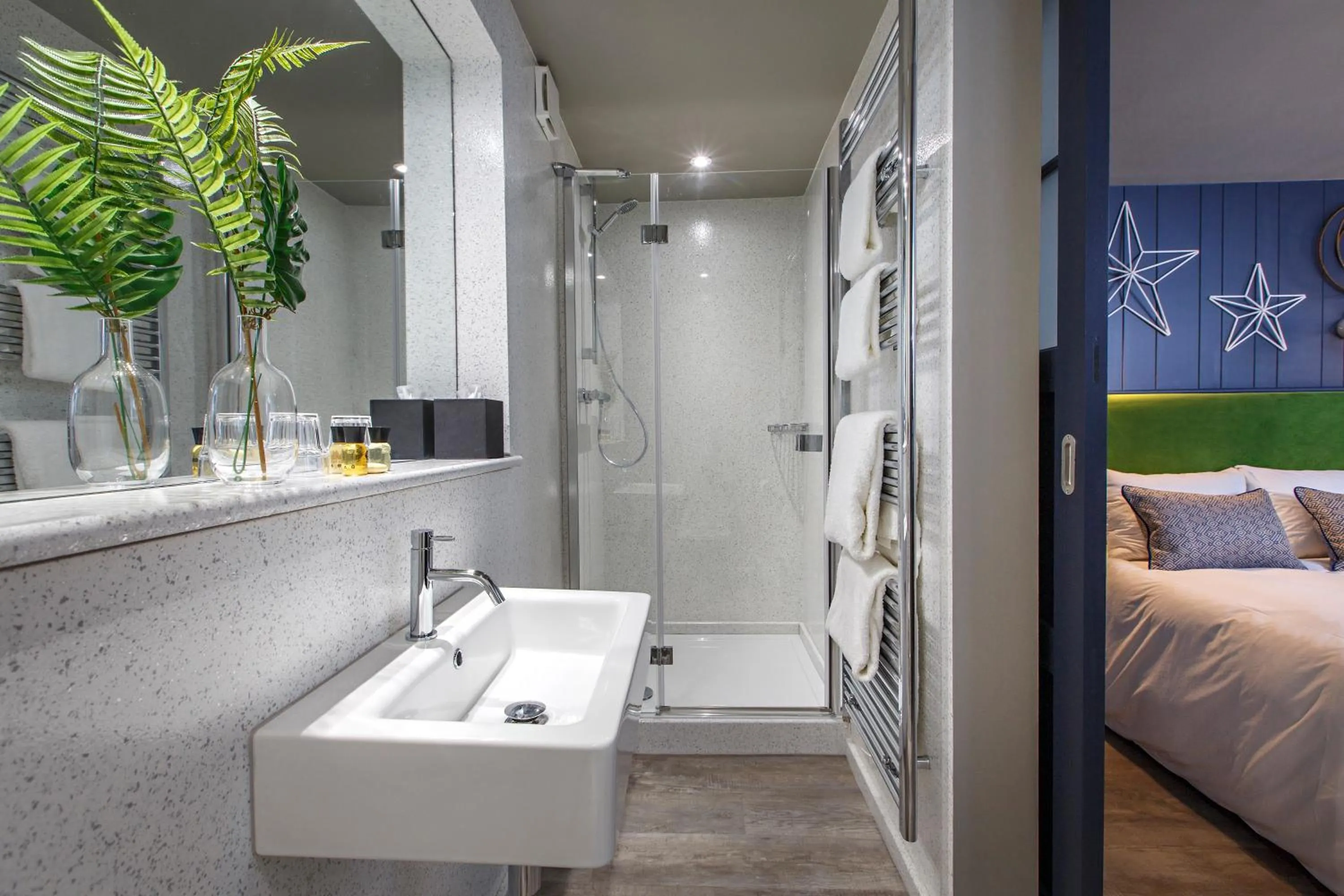 Shower, Bed in Ffolkes