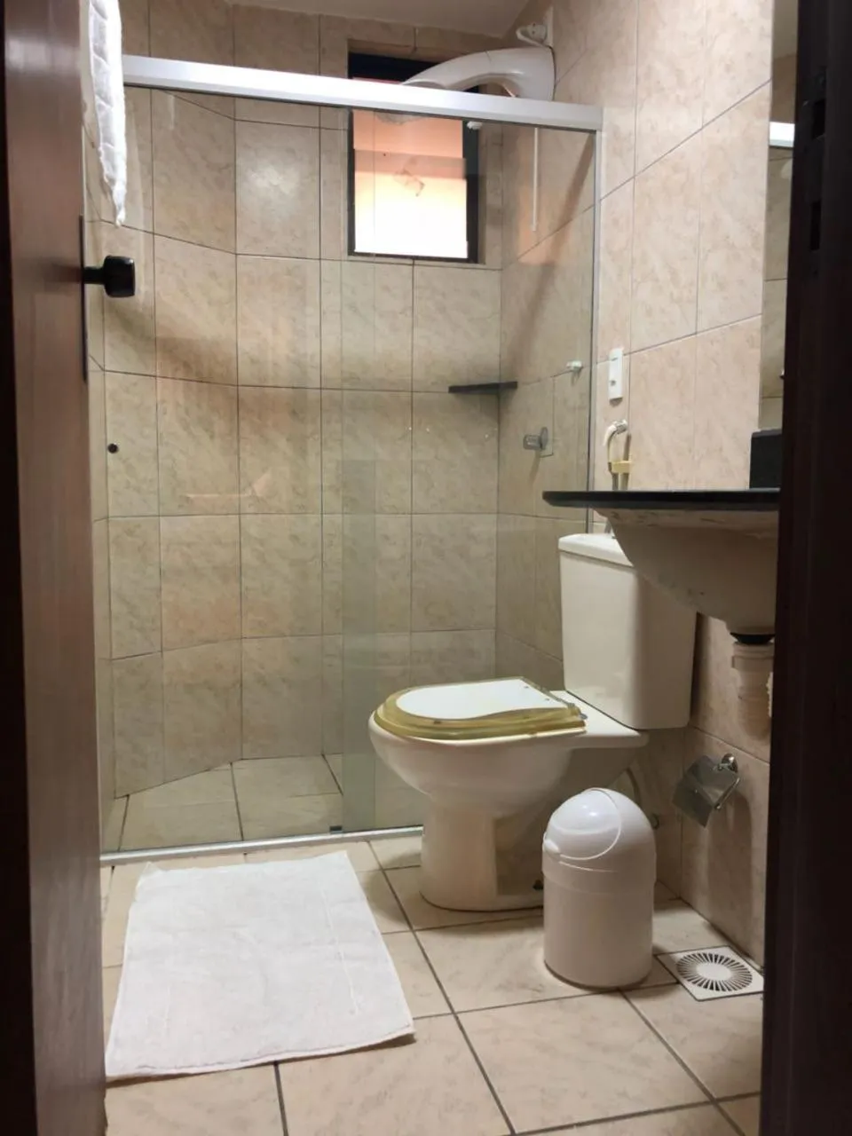 Bathroom in Atlântico Flat 104 e 116