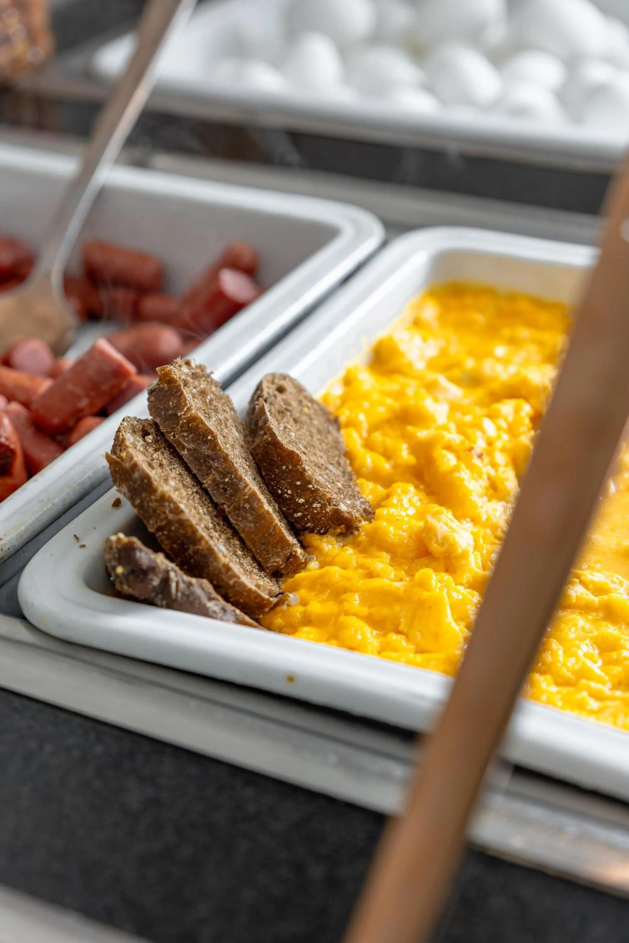 Buffet breakfast in Hotel Carlton