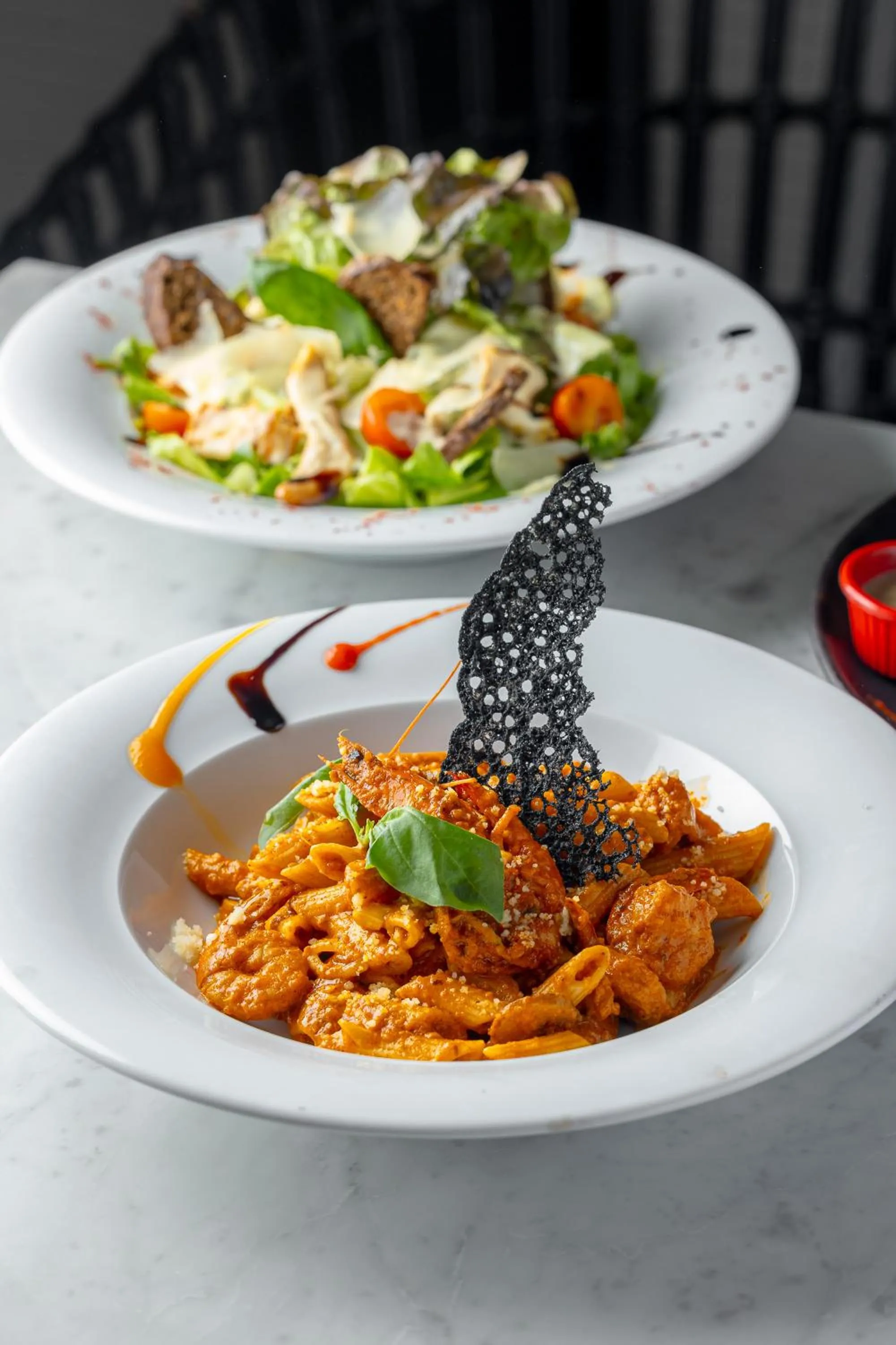 Restaurant/places to eat in Hotel Carlton