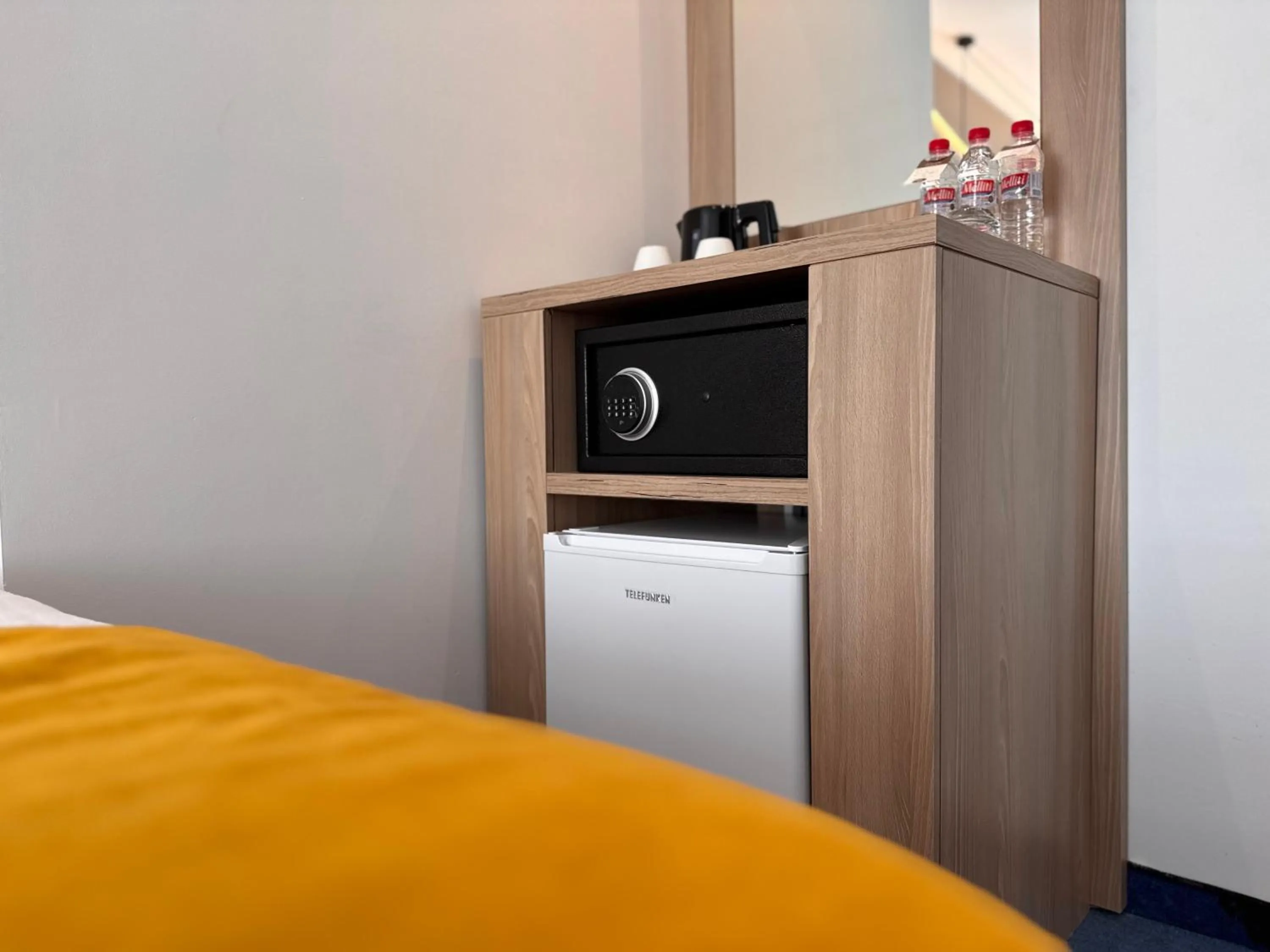 Bedroom in Hotel Carlton