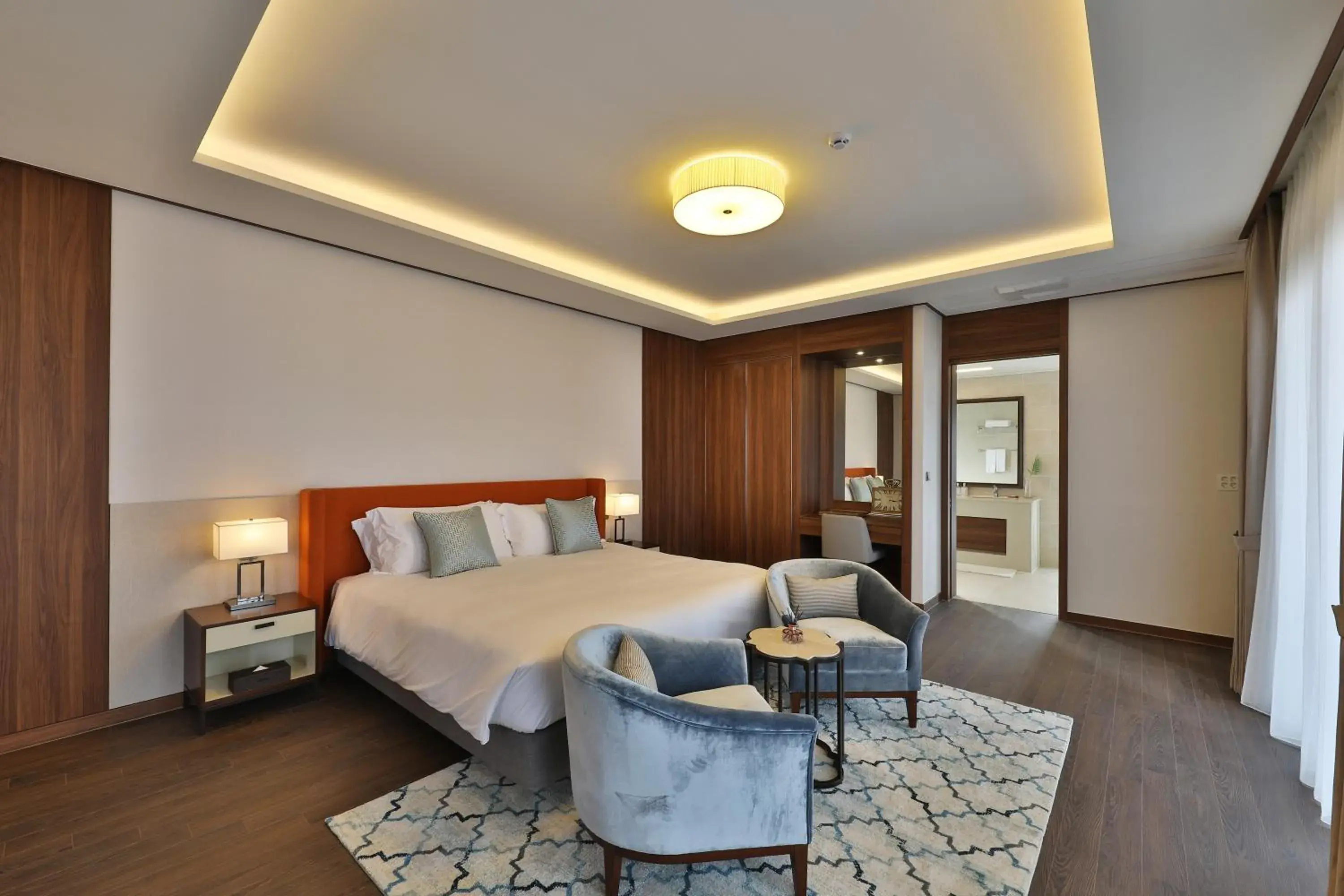 Business Suite in Camphortree Hotel and Resort Business Suite in Camphortree Hotel and Resort