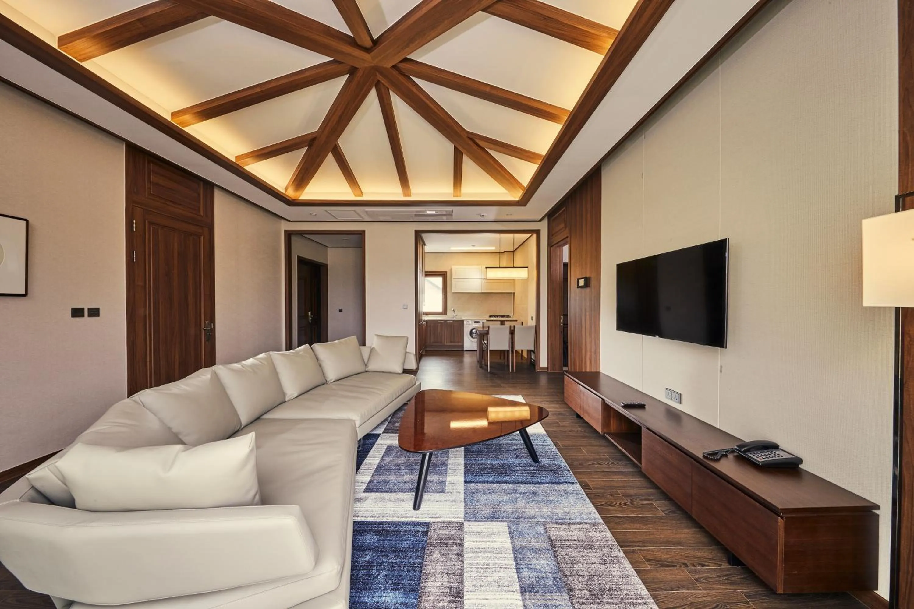 Camphortree Hotel and Resort