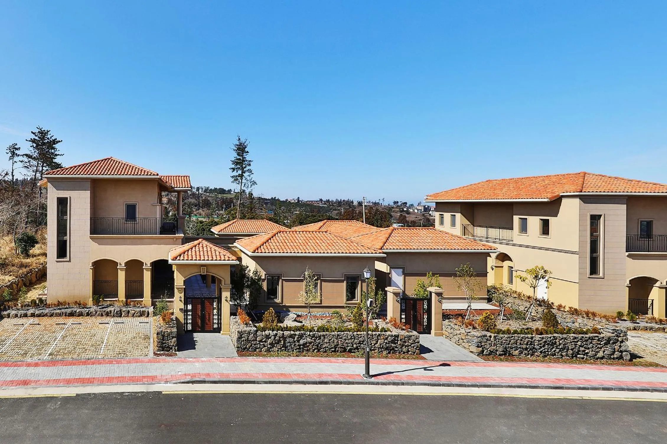 Camphortree Hotel and Resort