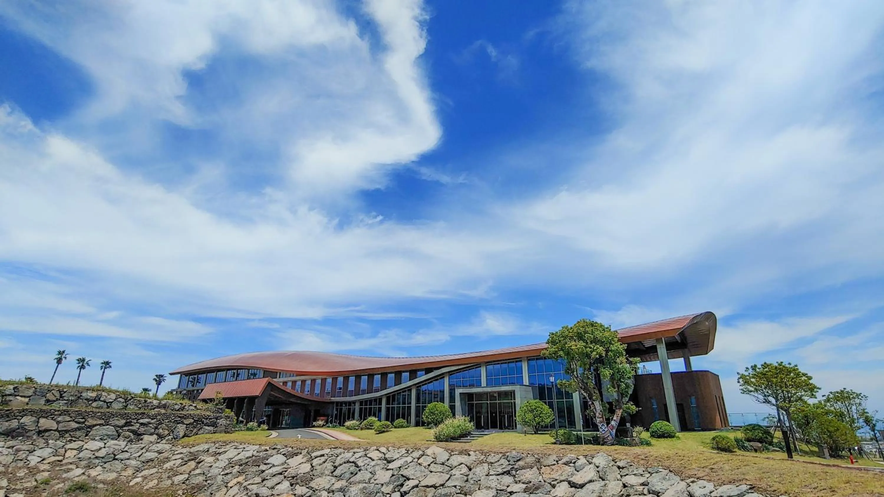 Camphortree Hotel and Resort