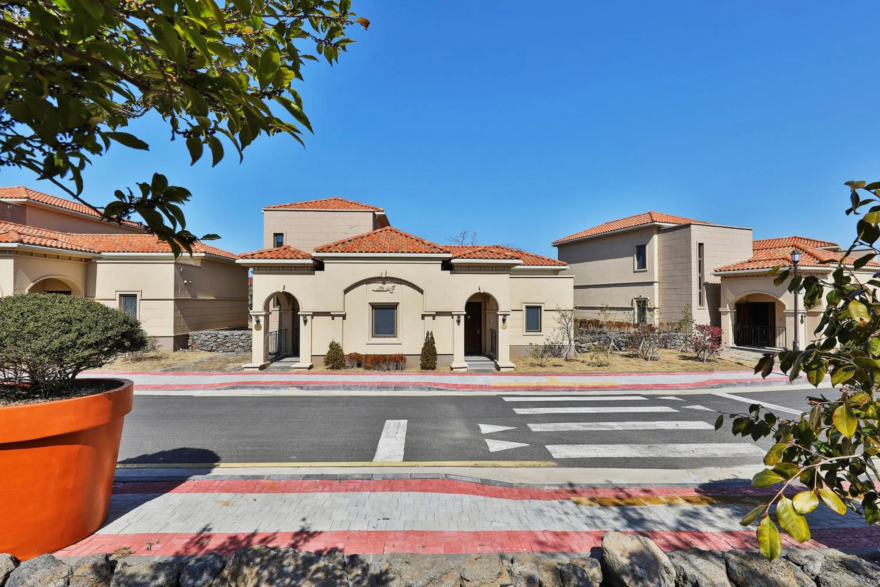 Camphortree Hotel and Resort