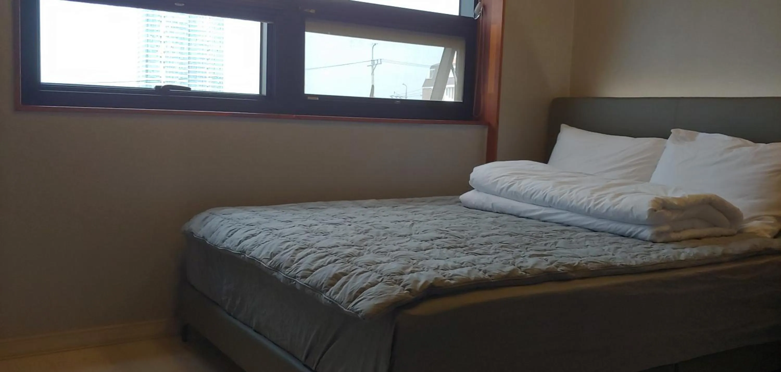 Bed in White Windmill Guesthouse