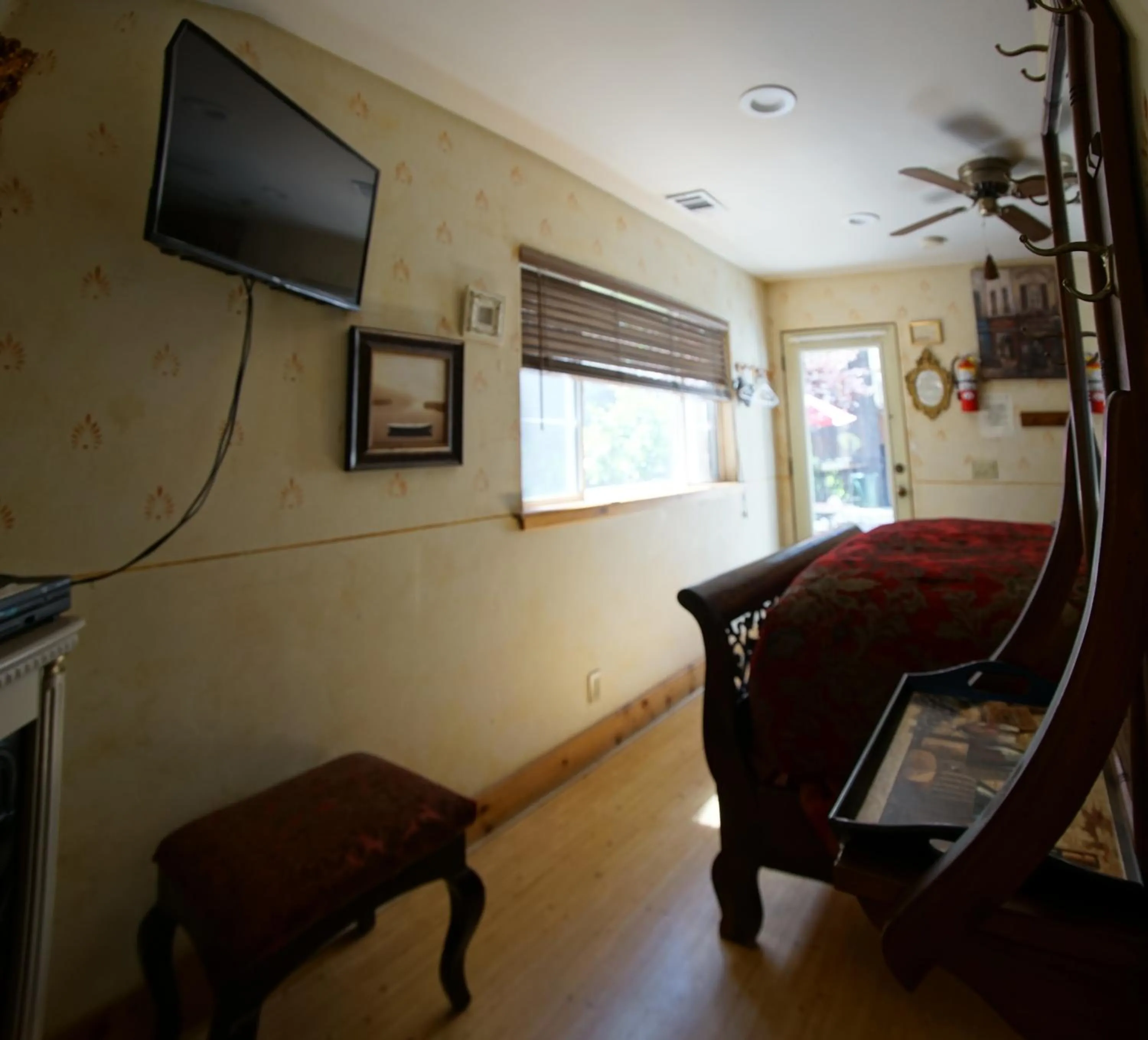 FLEUR DE LAC EUROPERAN INn