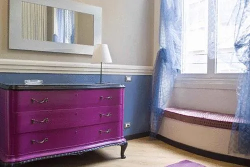 Decorative detail, Bed in Hotel Colombo Genova