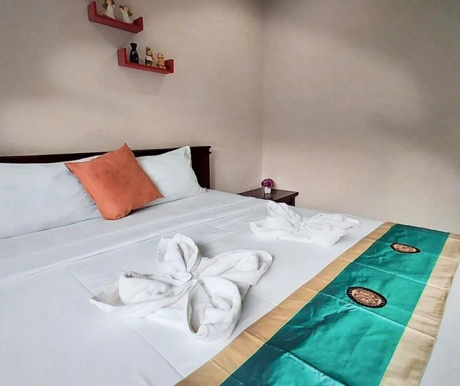 Bedroom in Baanloksouylokchay