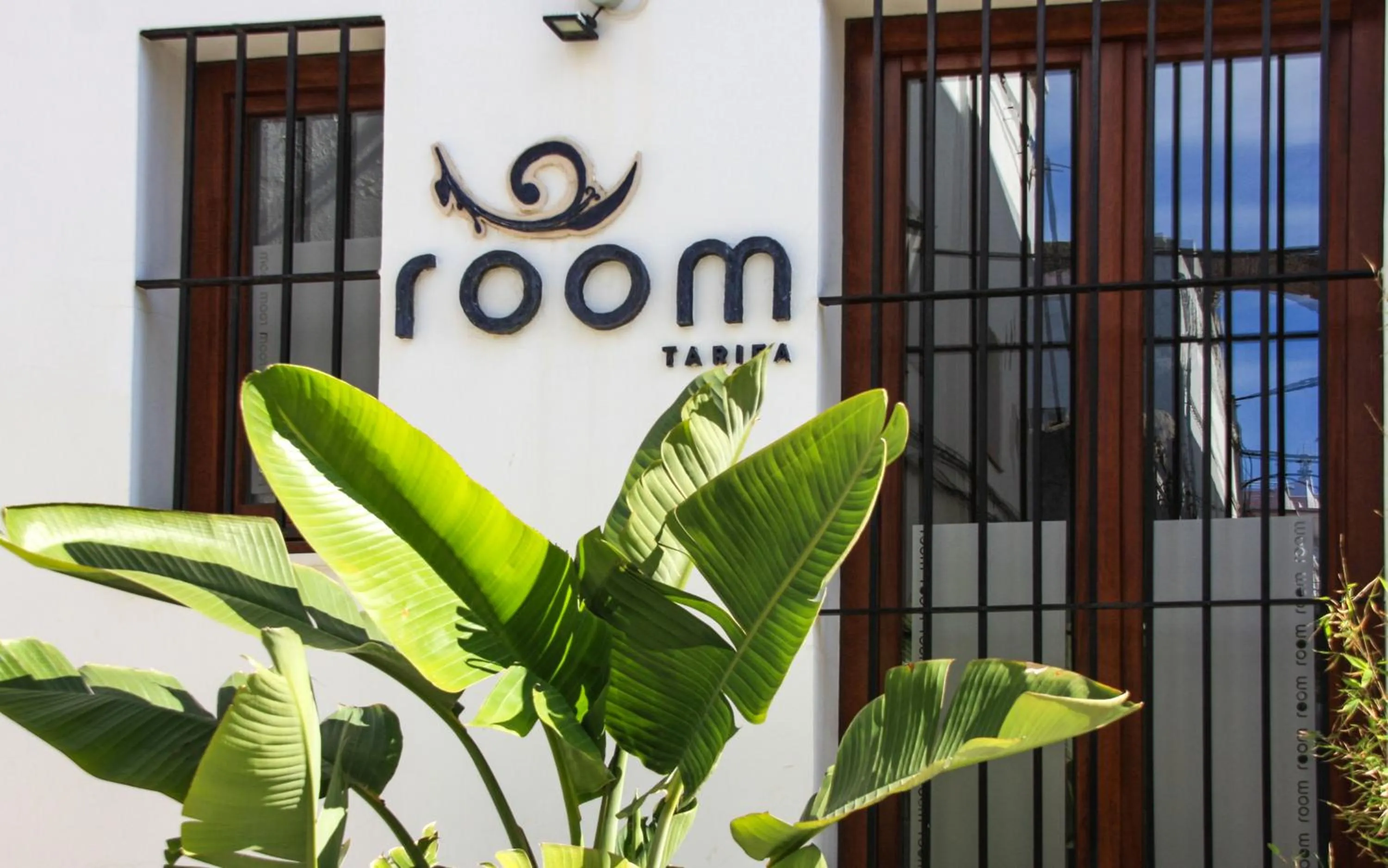 Facade/entrance in Room Tarifa
