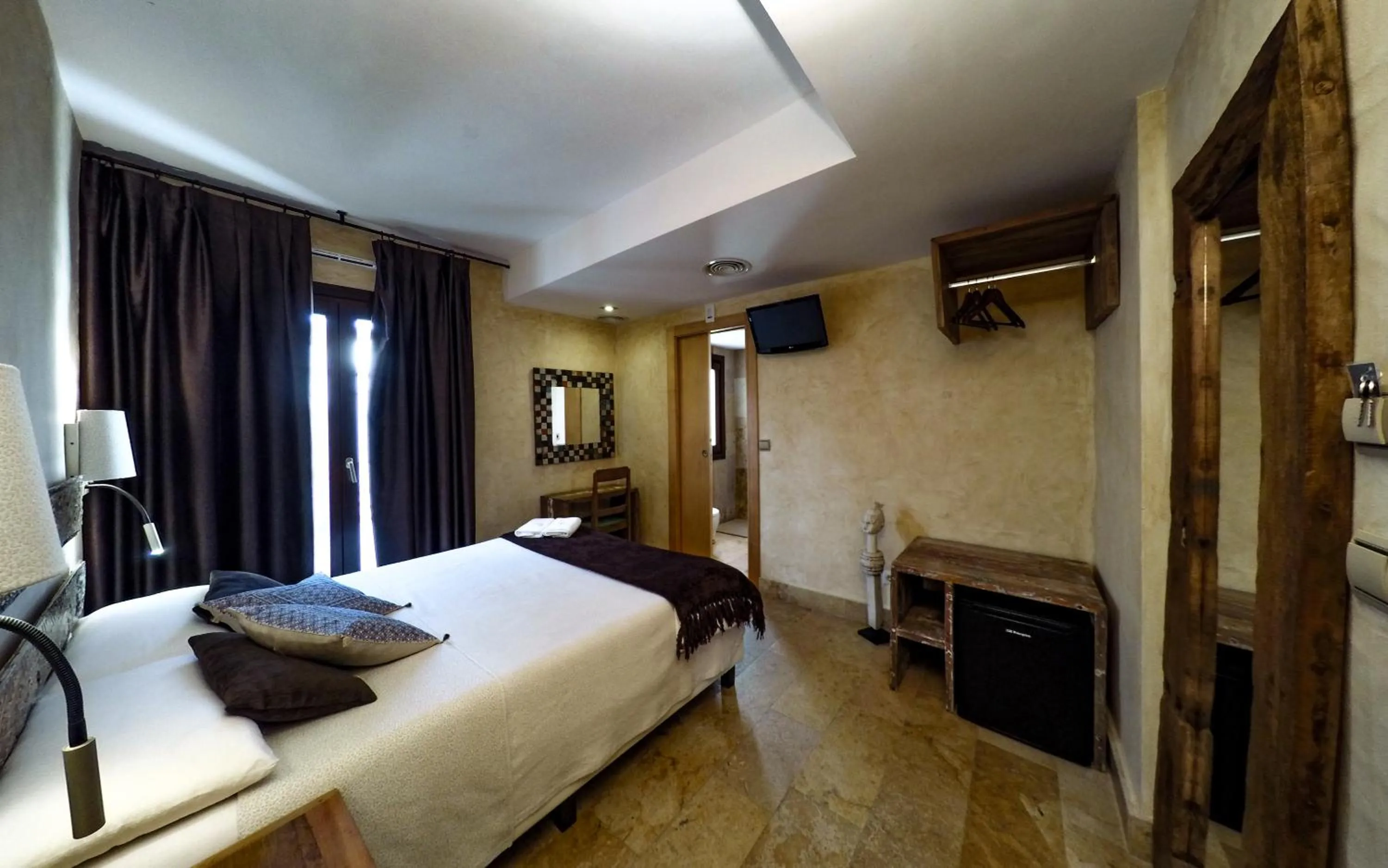 Photo of the whole room in Room Tarifa