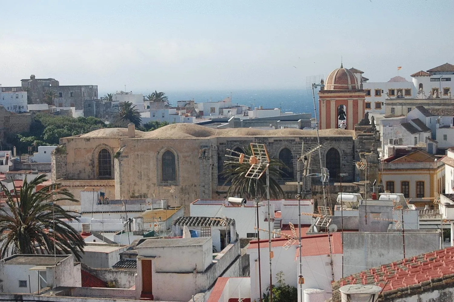 Area and facilities in Room Tarifa