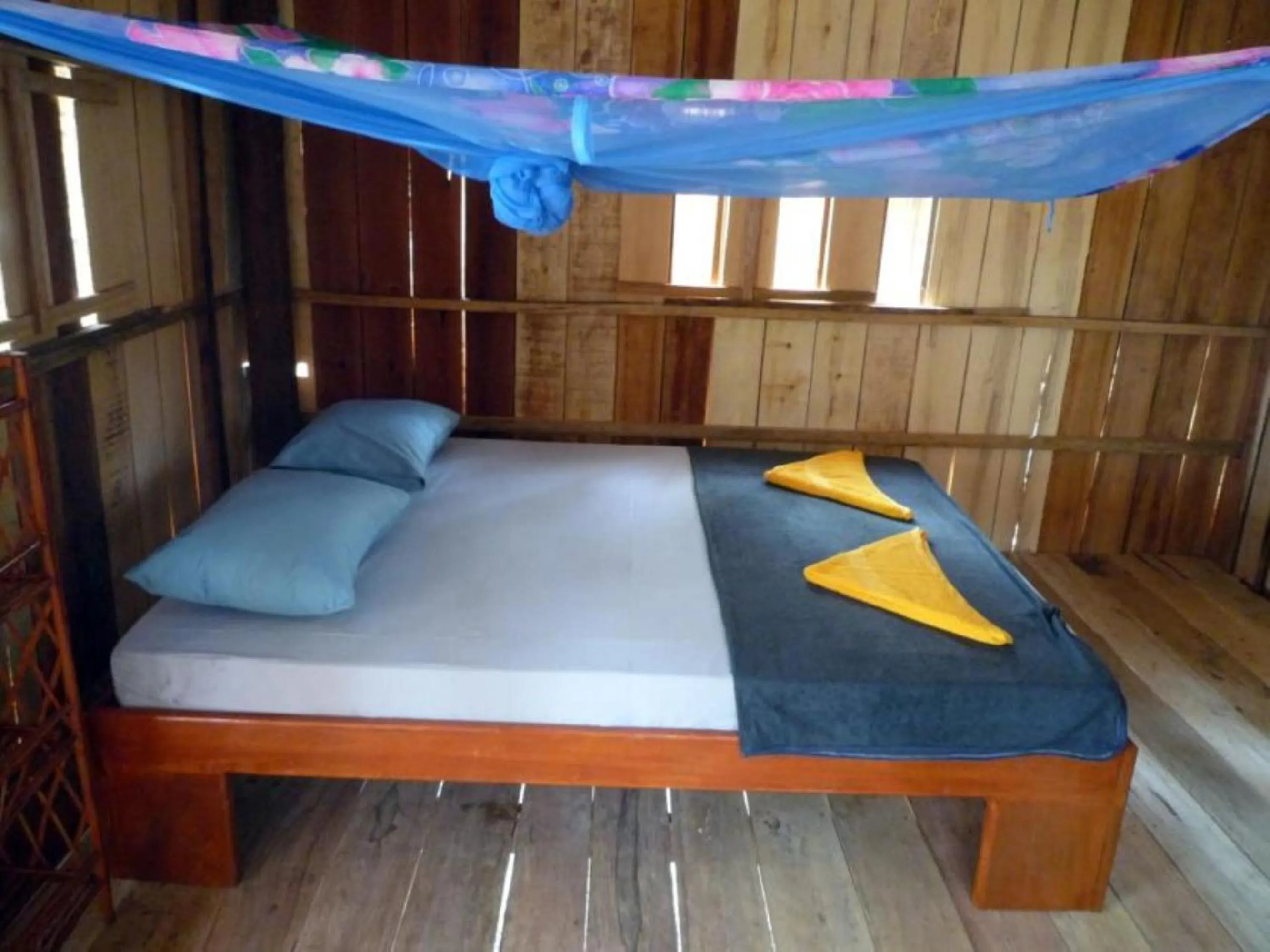 Bed in Koh Thmei Resort