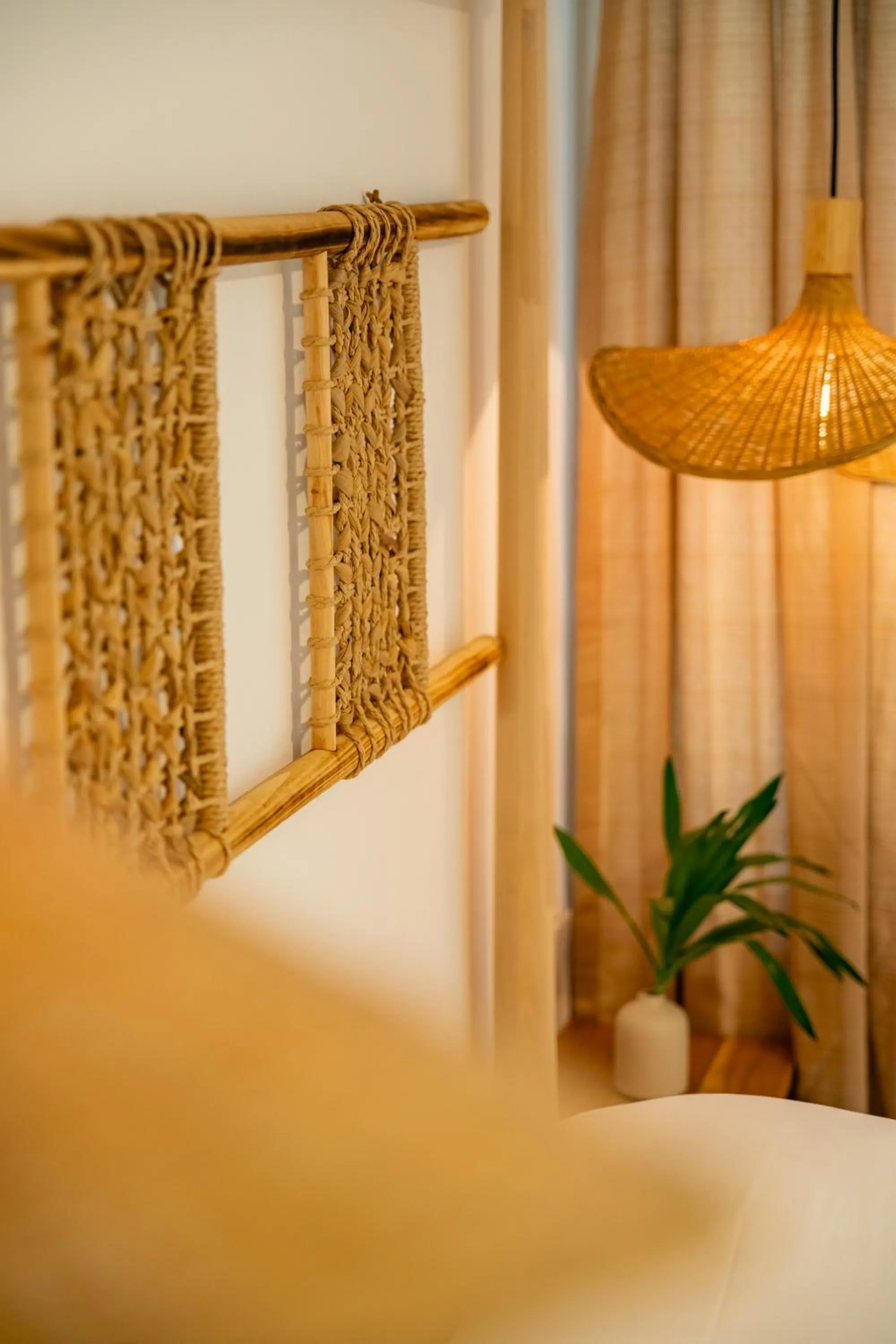 Bed in Beau Vallon Bungalows