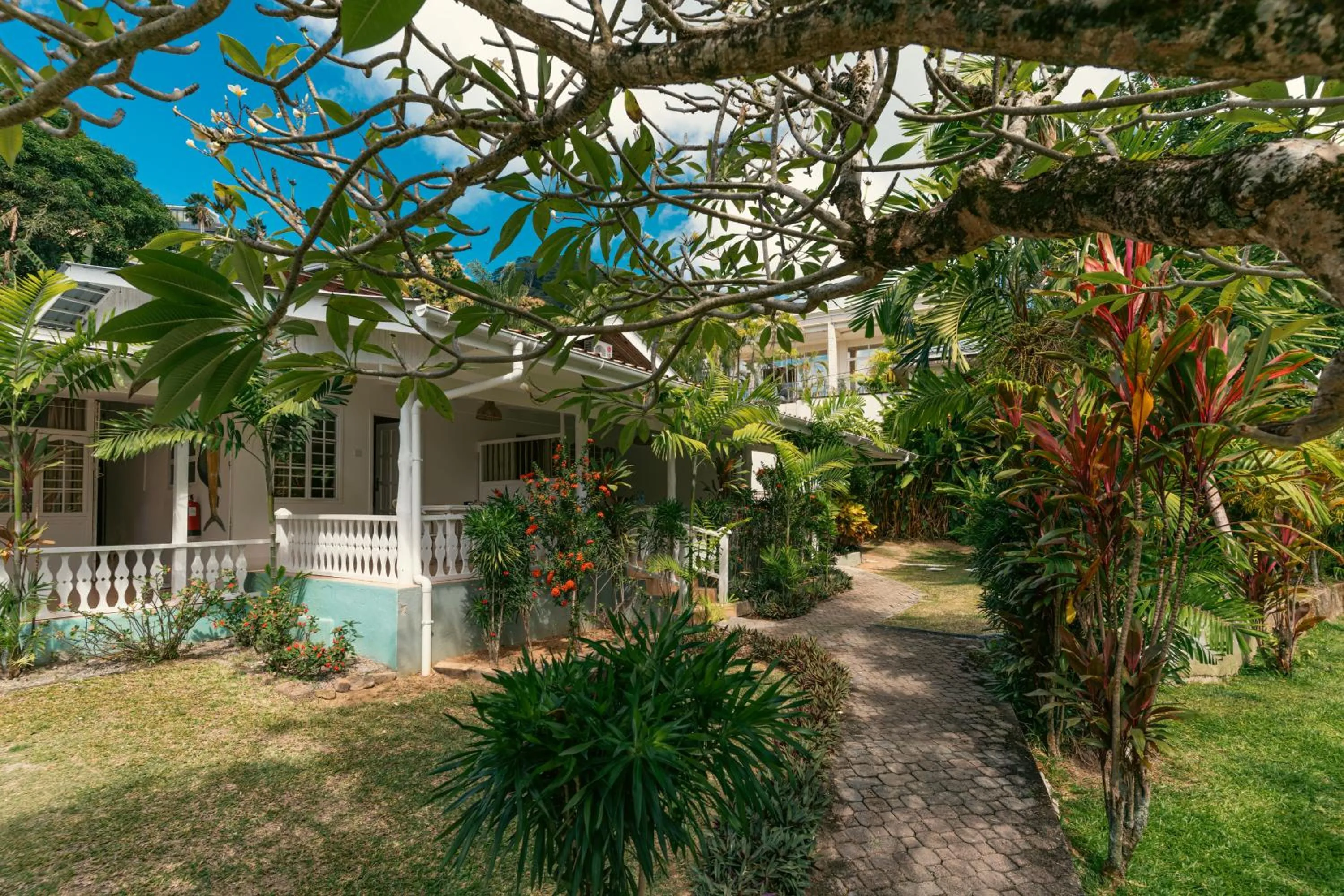 Beau Vallon Bungalows
