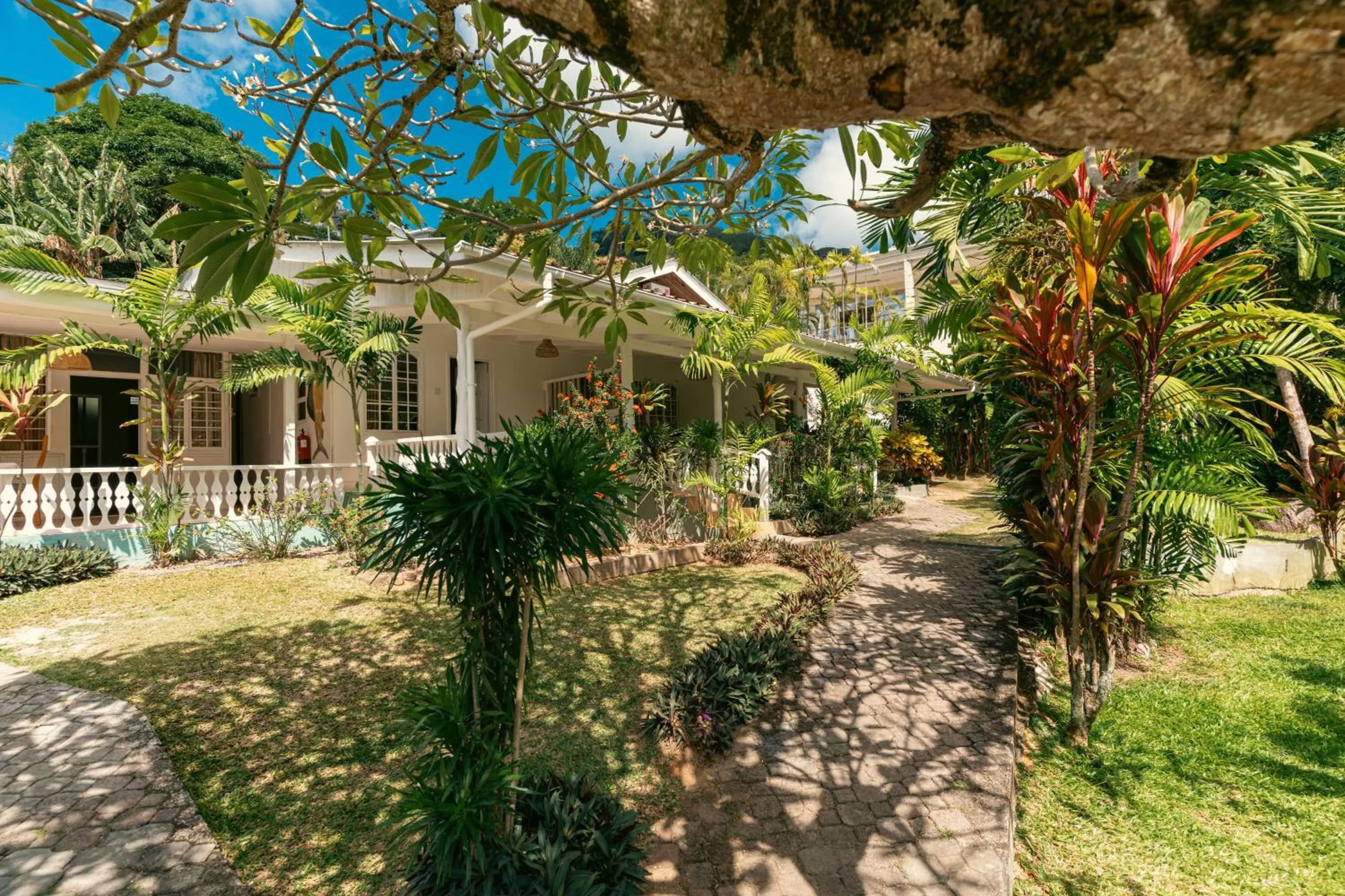 Beau Vallon Bungalows
