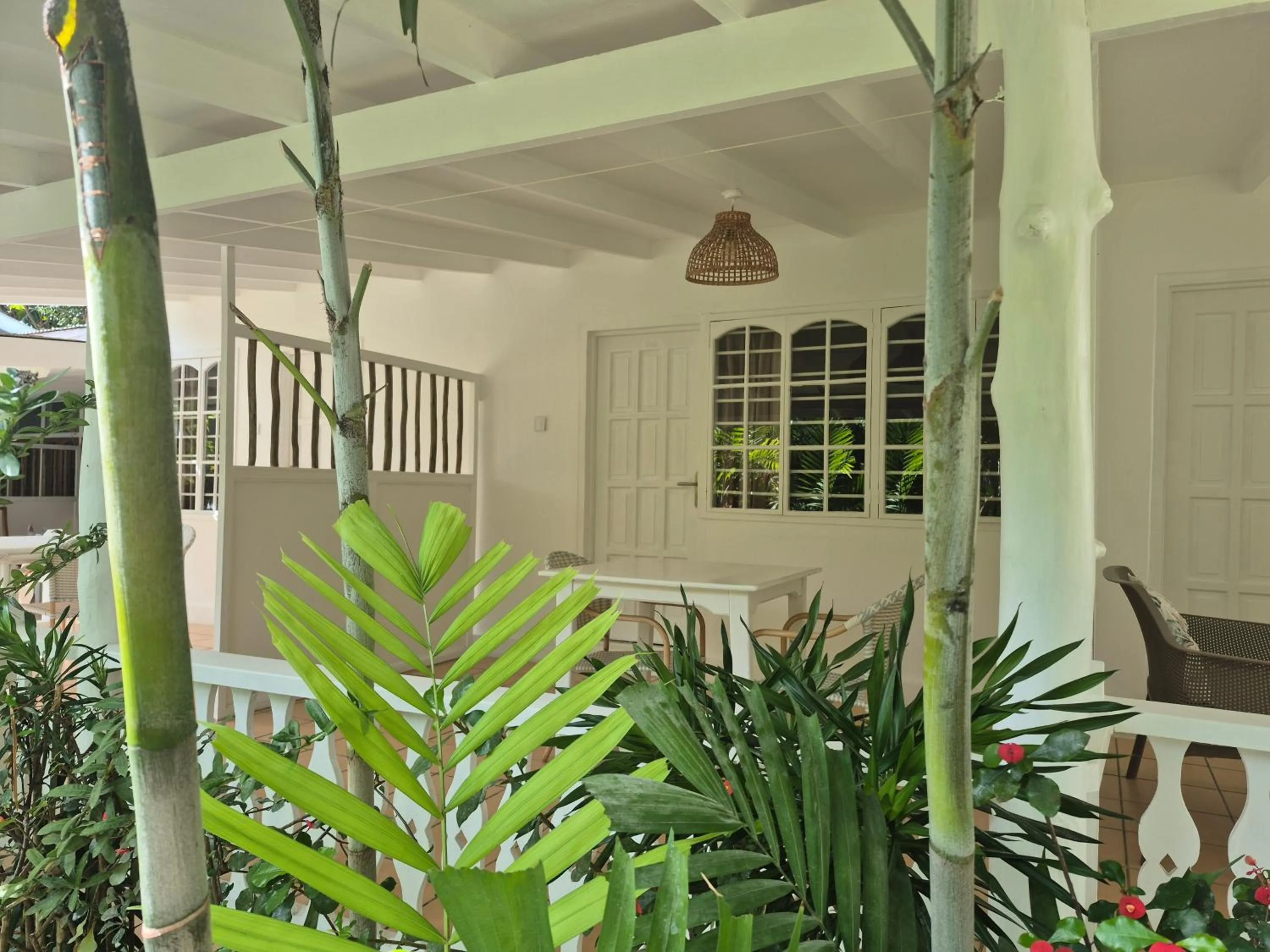 Beau Vallon Bungalows