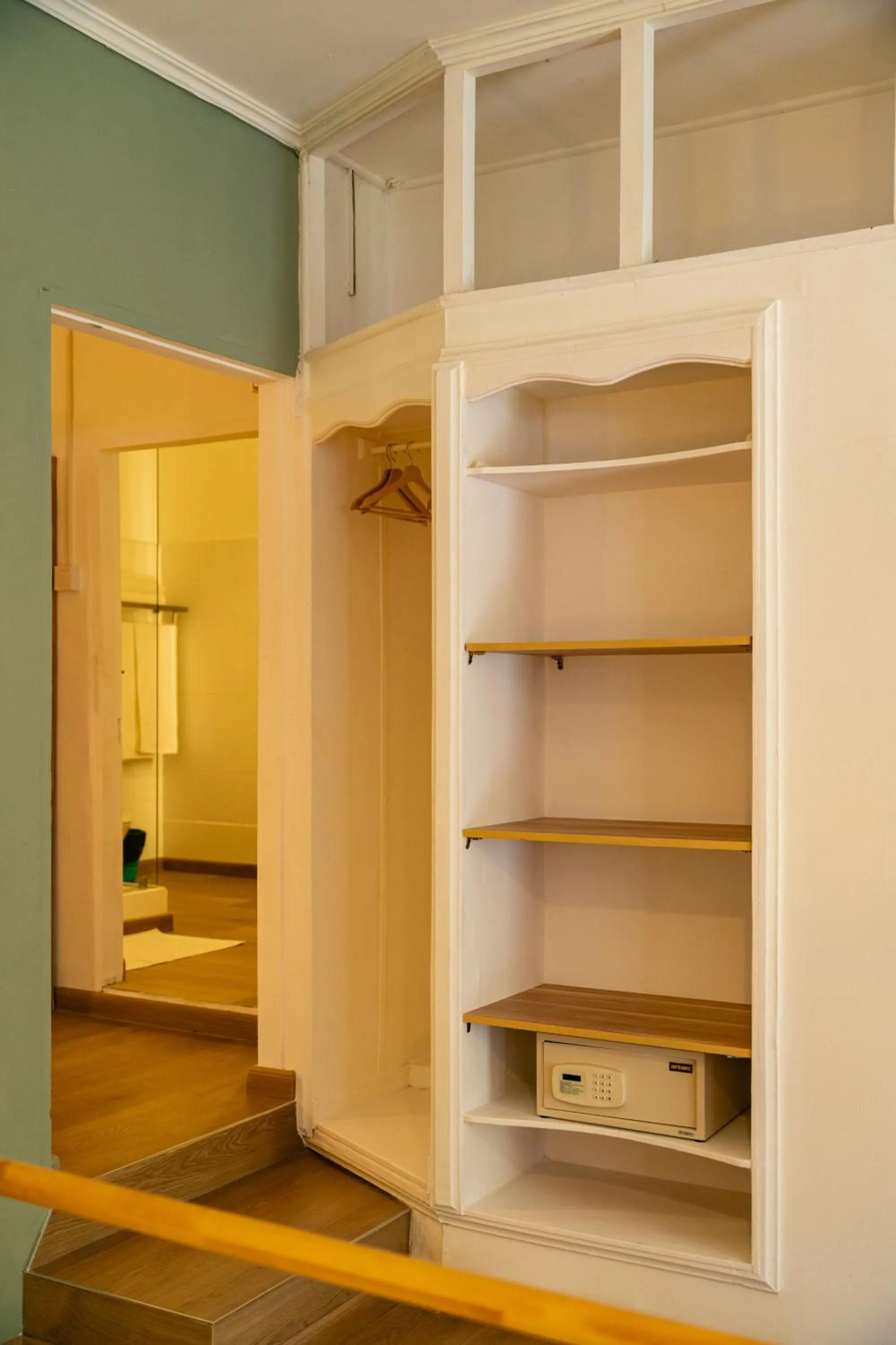 Beau Vallon Bungalows