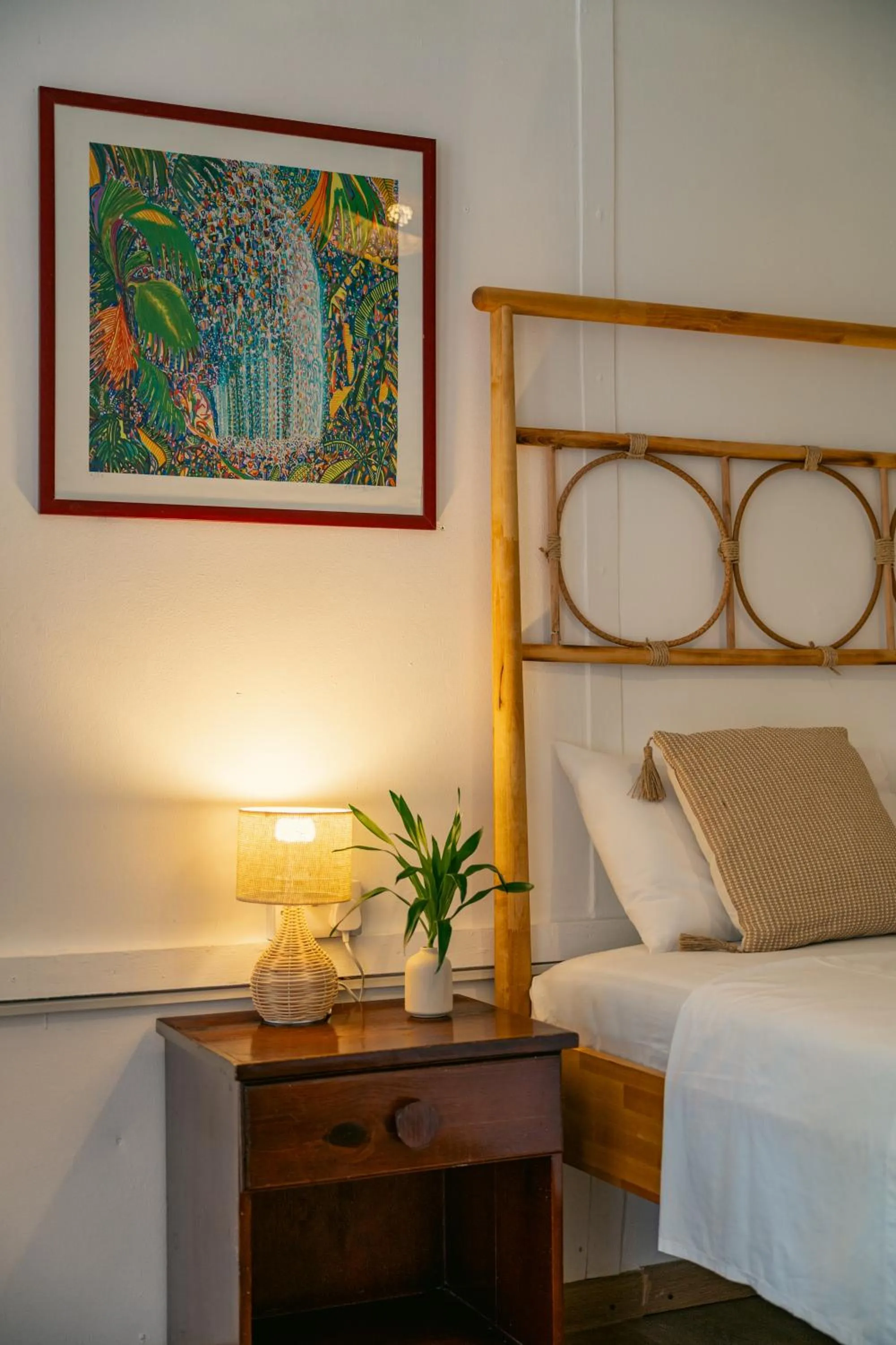 Bed in Beau Vallon Bungalows