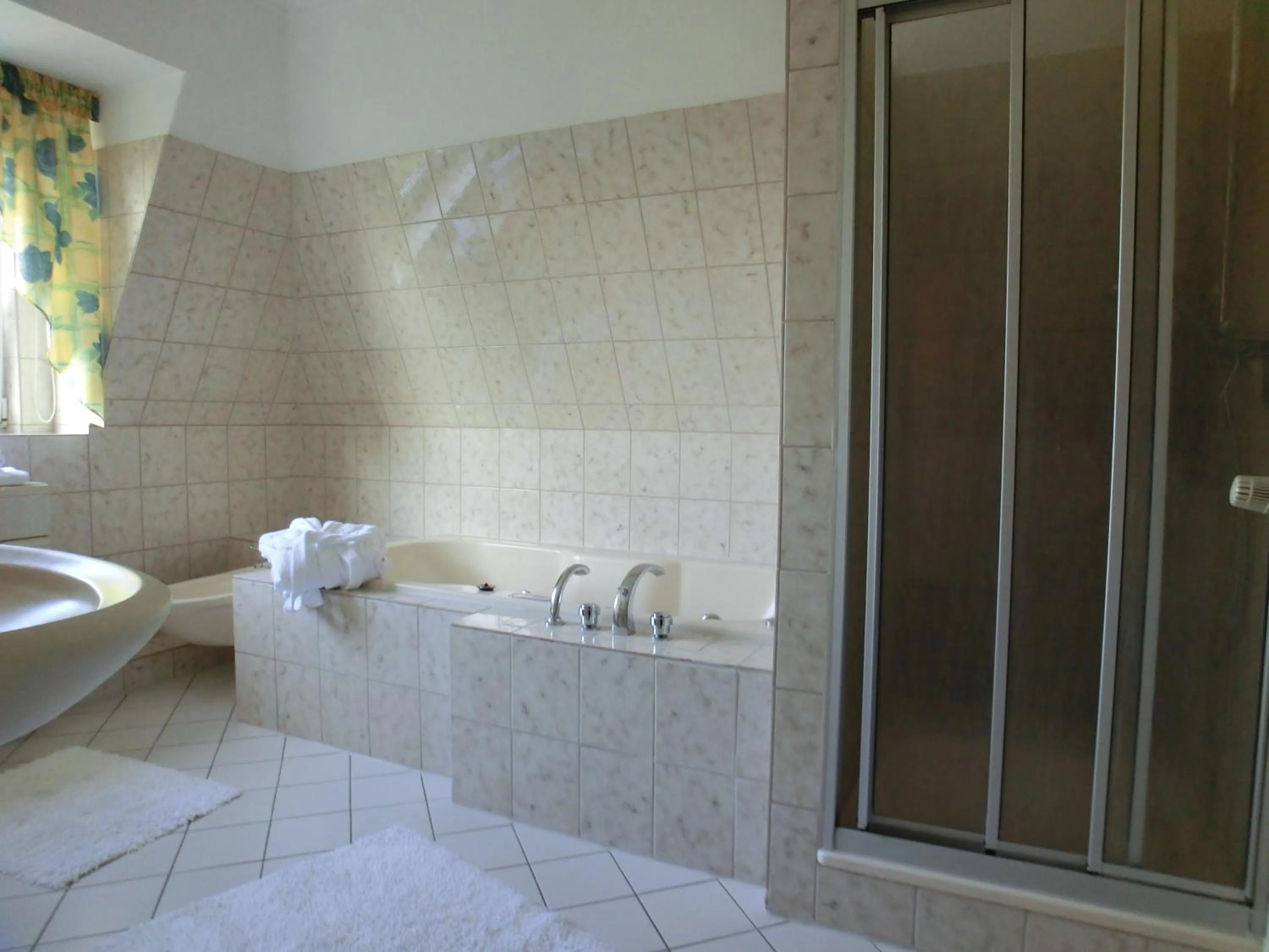 Bathroom in Hotel Nordic