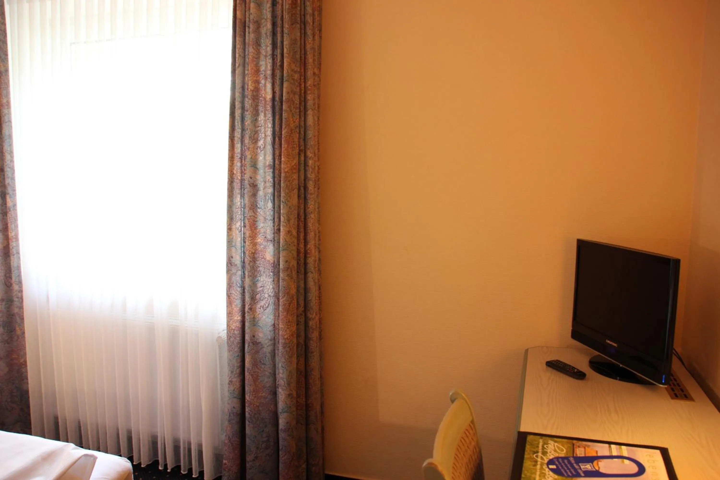 Day, Bed in Hotel Nordic