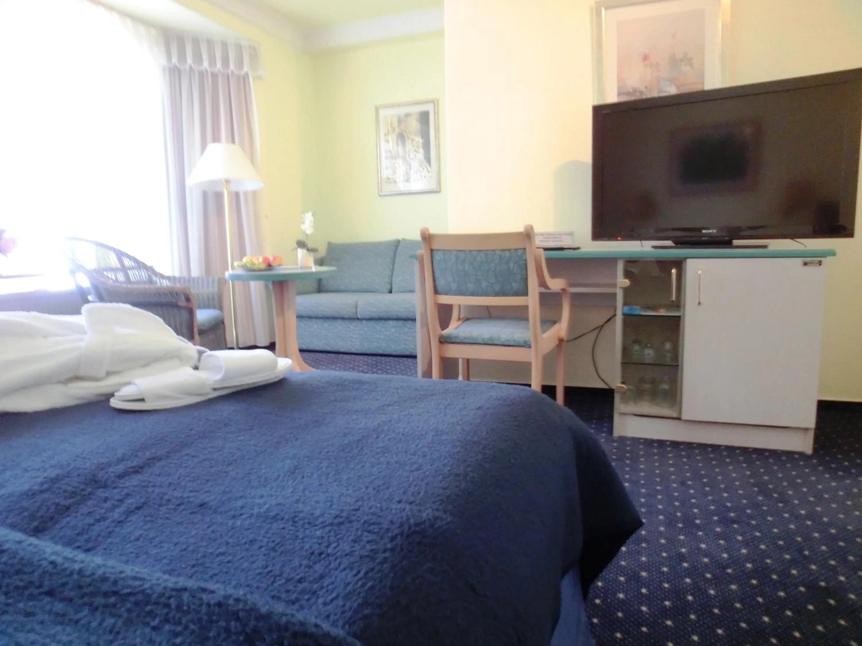 Photo of the whole room, Bed in Hotel Nordic