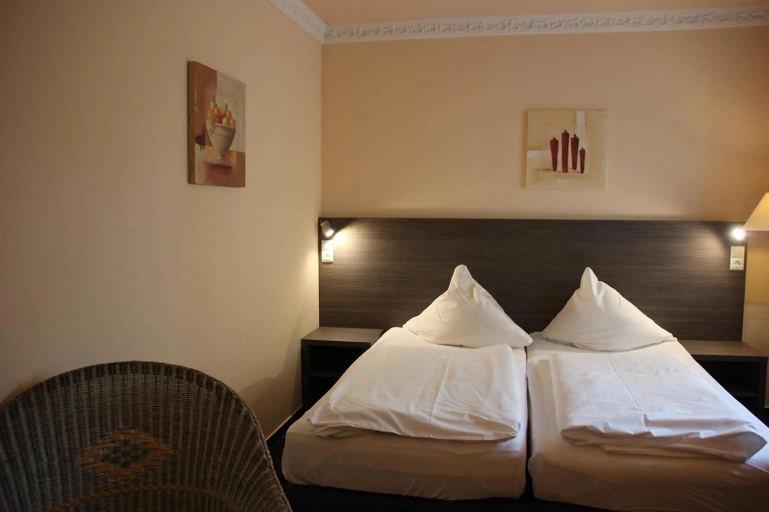 Photo of the whole room, Bed in Hotel Nordic