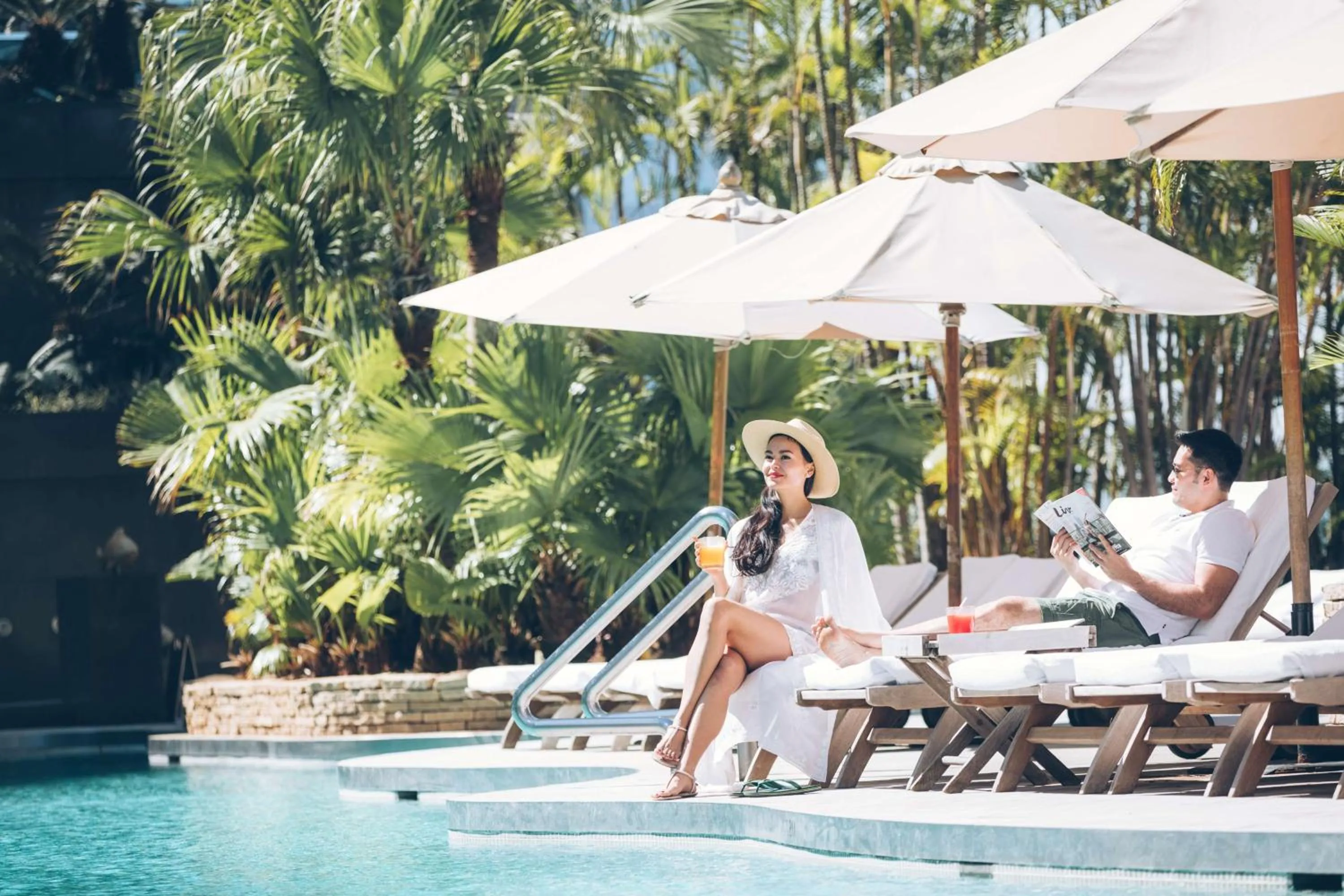 Swimming pool in Grand Hyatt Hong Kong