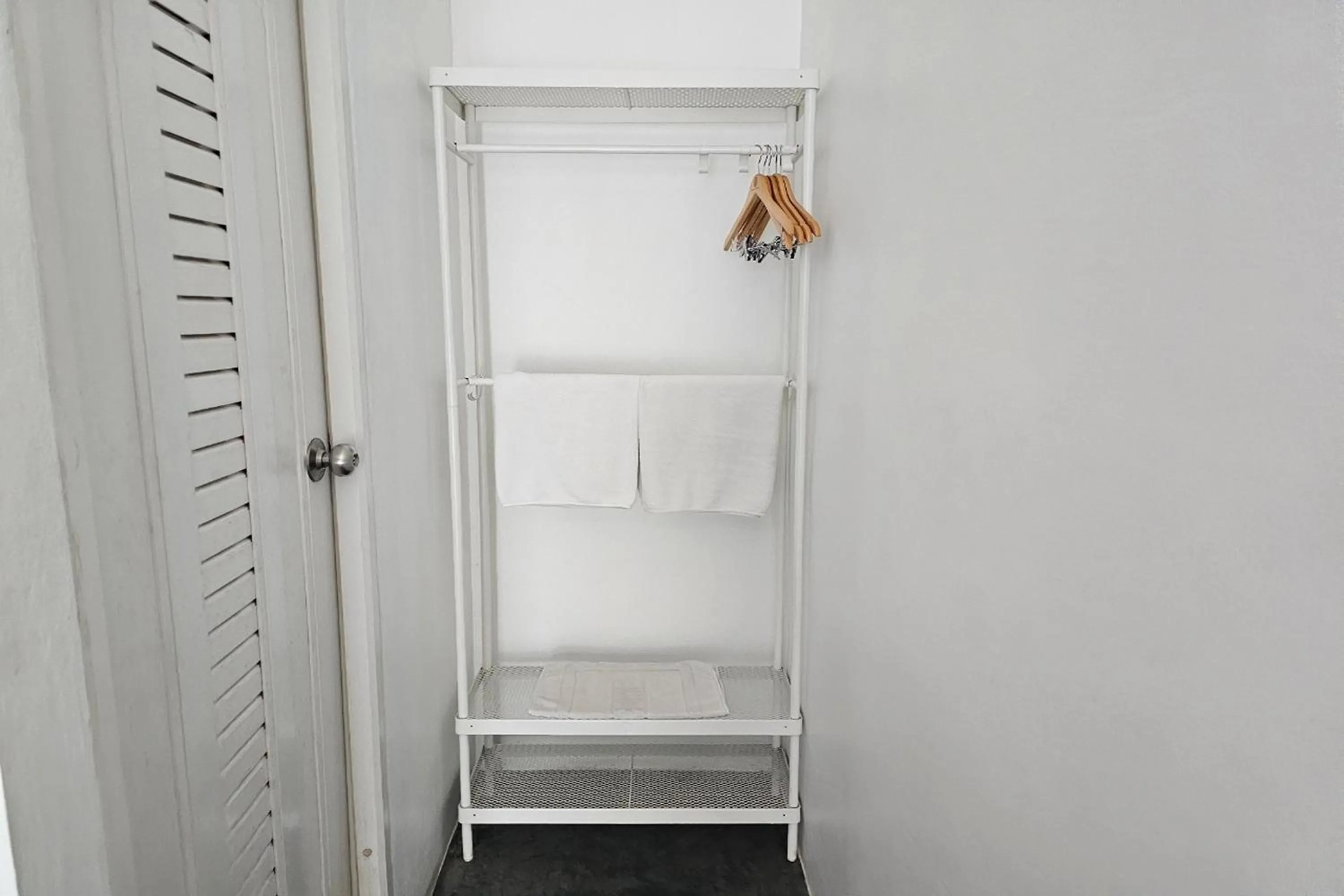 wardrobe in BW Thai Art Style Hotel