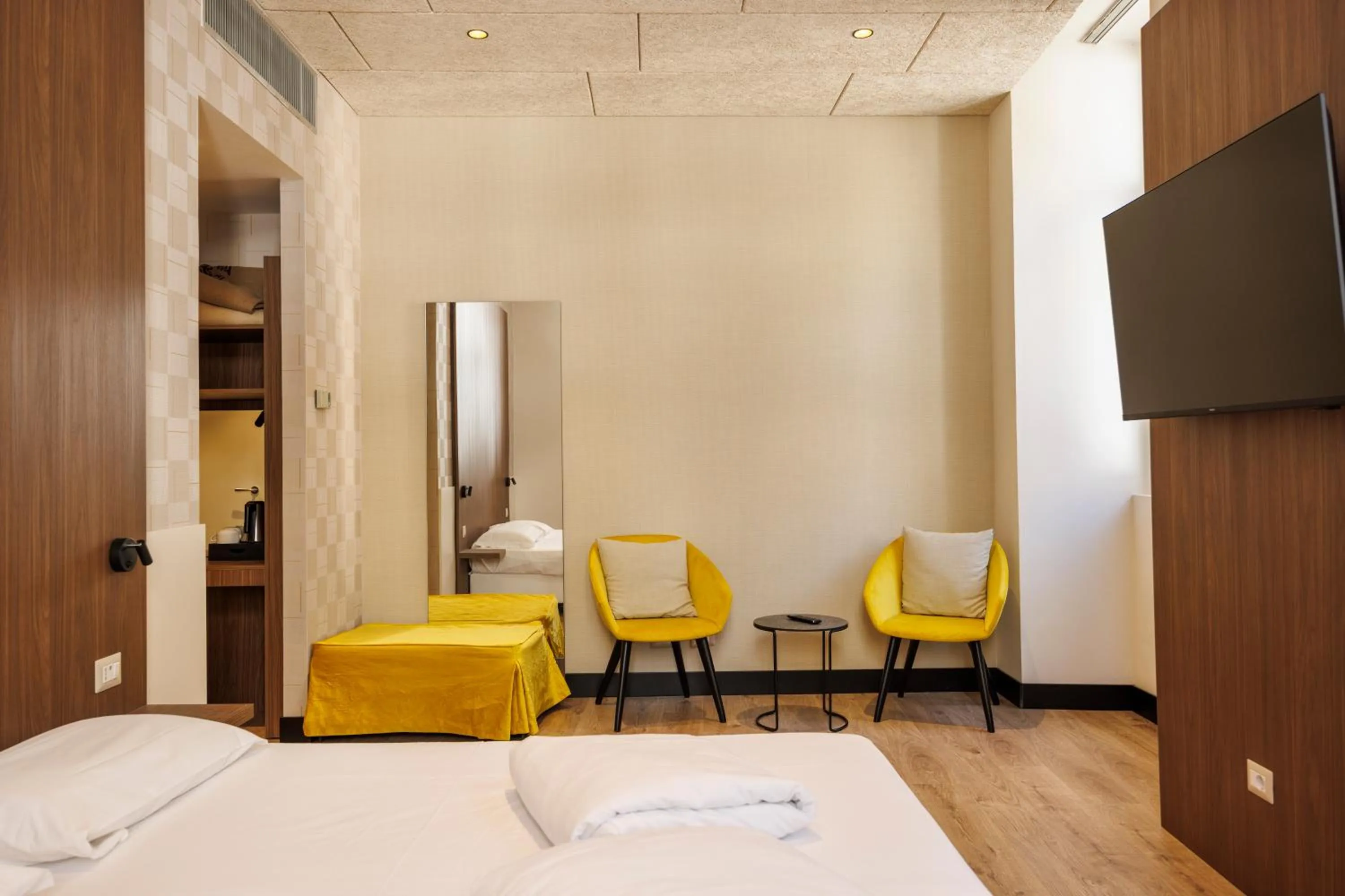 Bedroom, Bed in Grand Hotel Riva