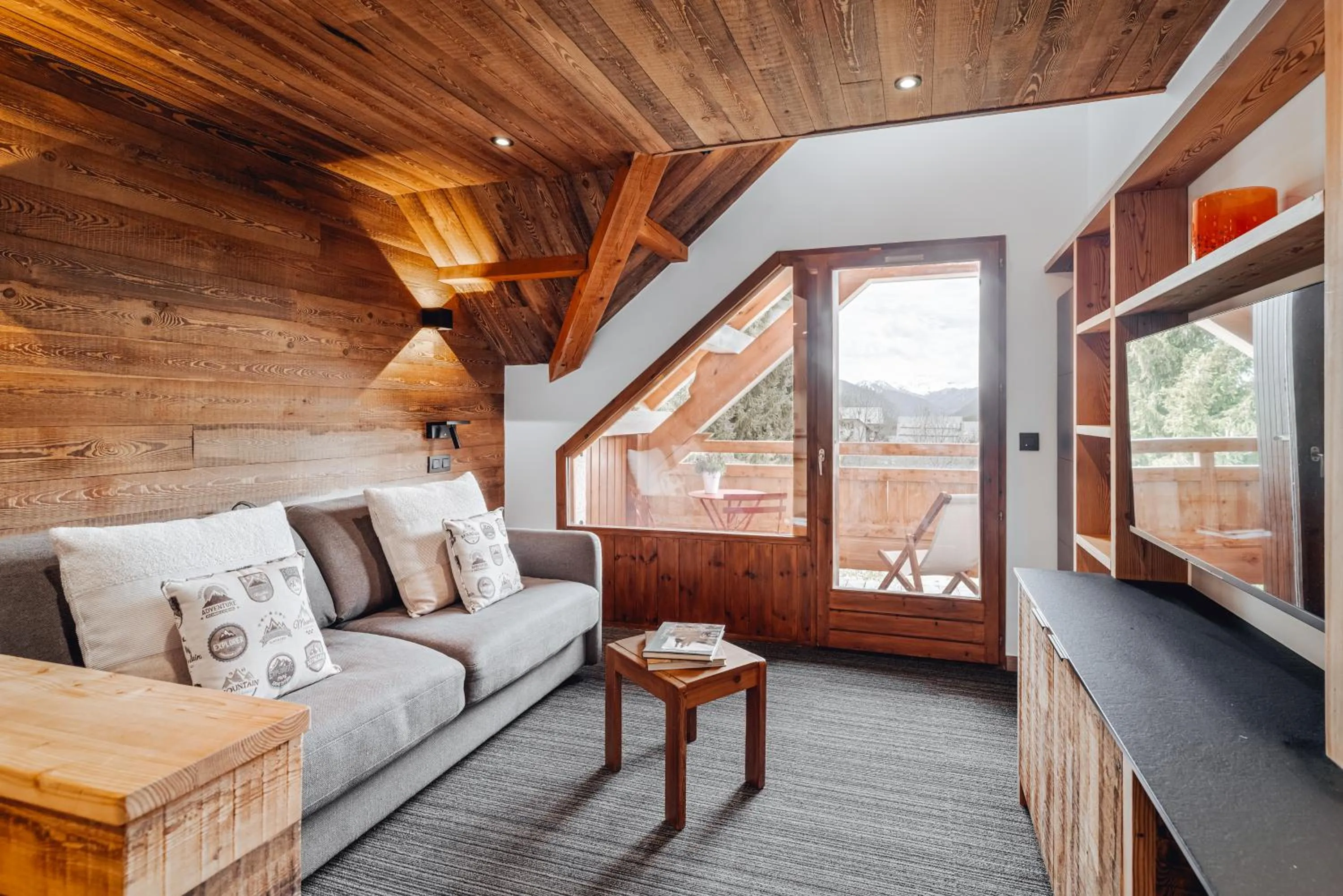 Living room in Alliey & Spa Piscine Appart-hôtel Serre chevalier