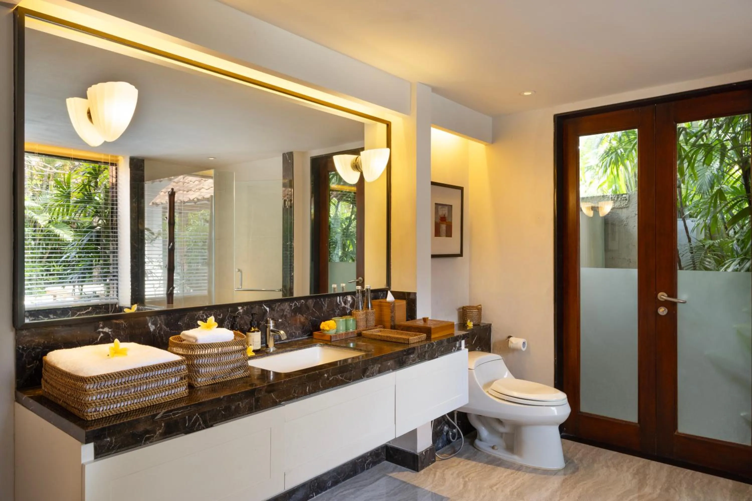 Bathroom in Alaya Dedaun Kuta