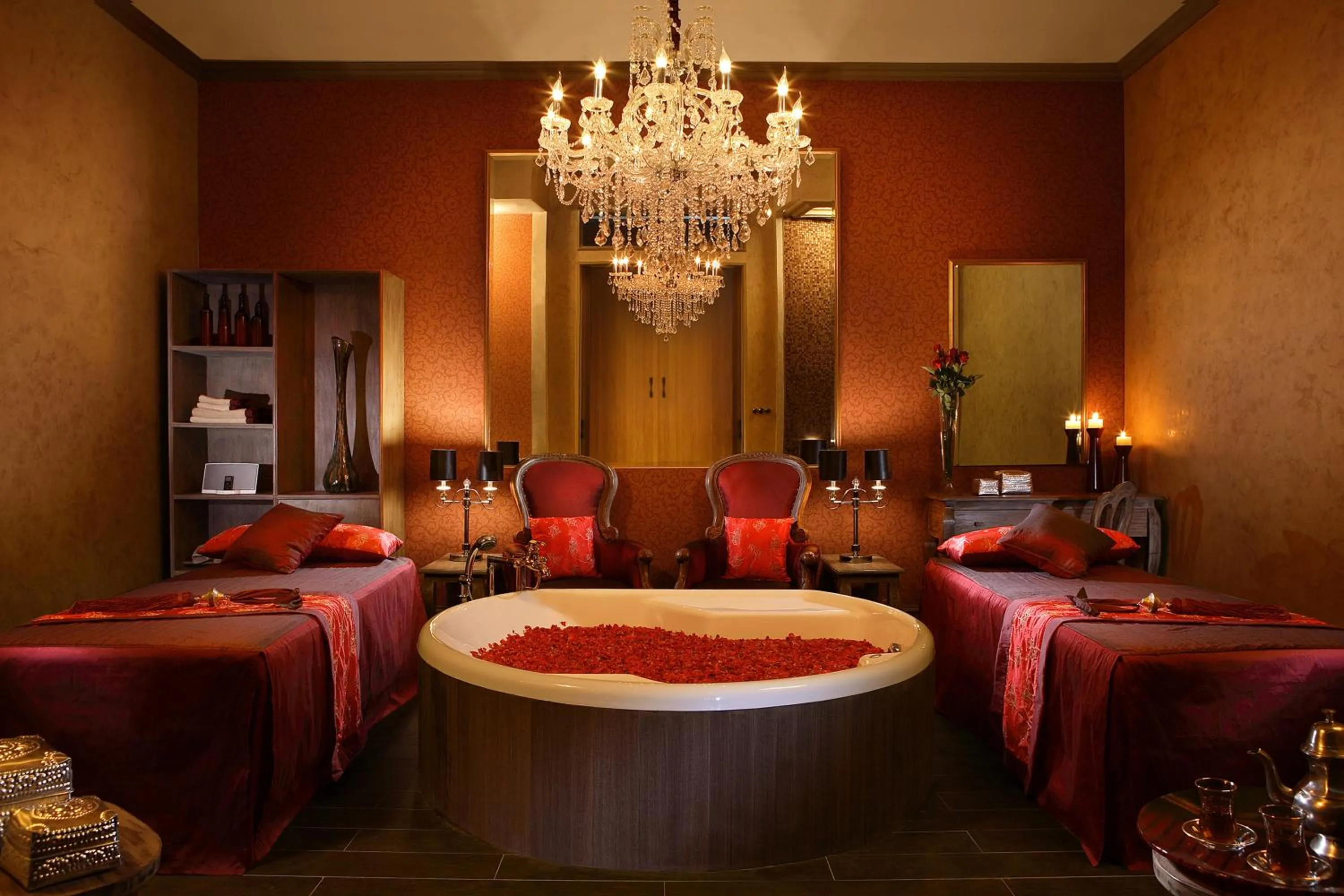 Spa and wellness centre/facilities, Bed in Alaya Dedaun Kuta