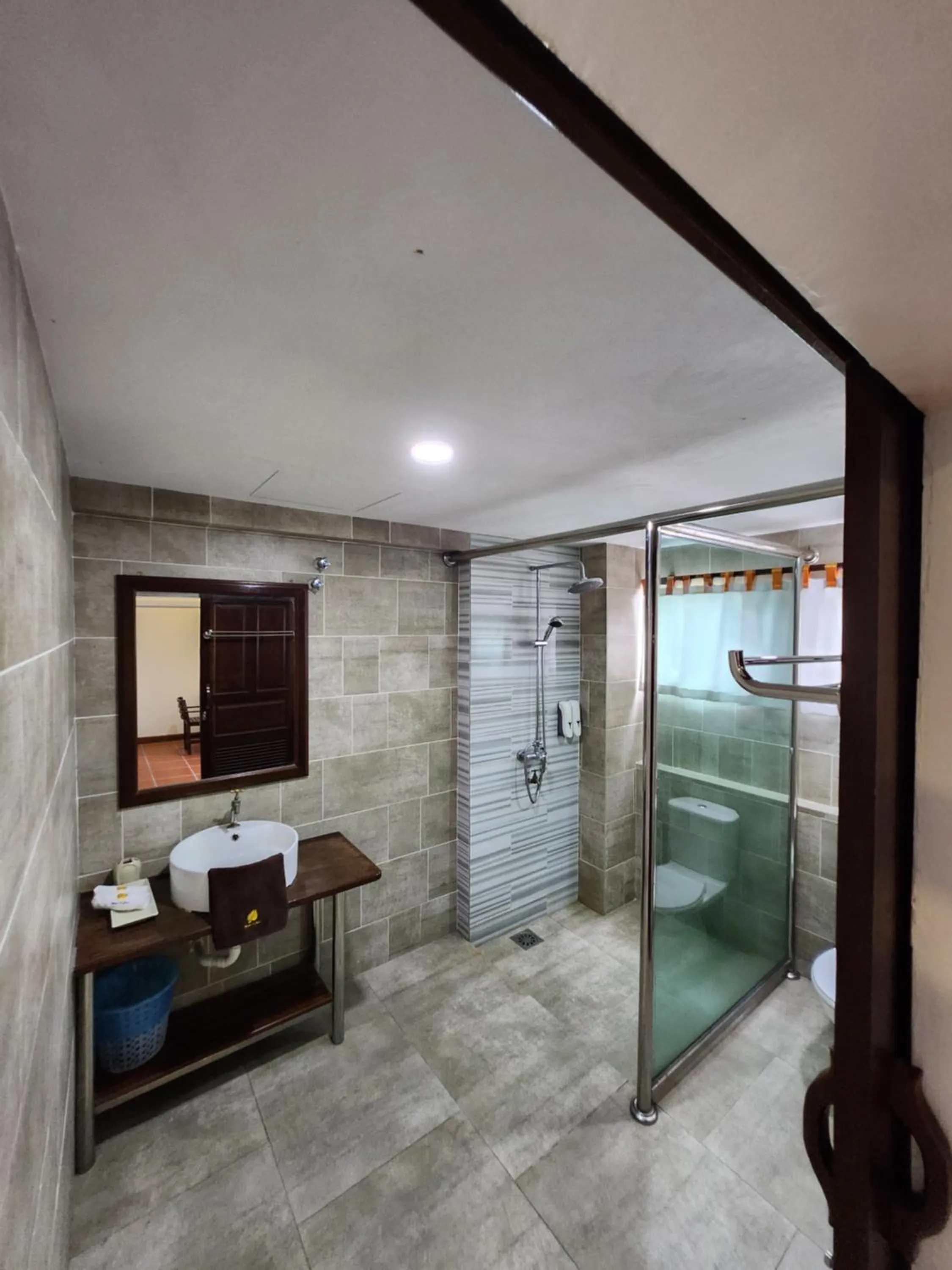 Shower in Uptown Eco Hotel