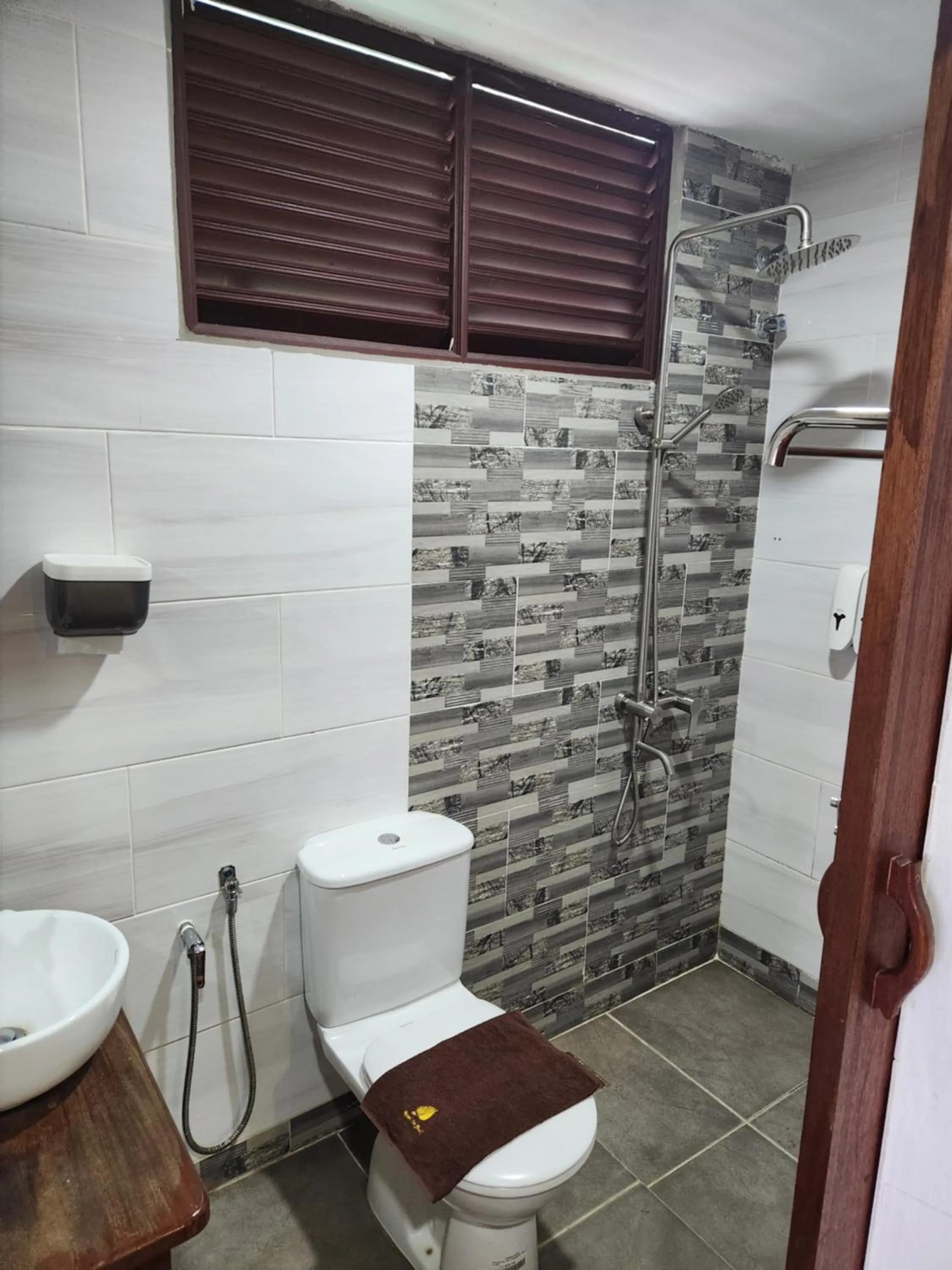 Shower in Uptown Eco Hotel