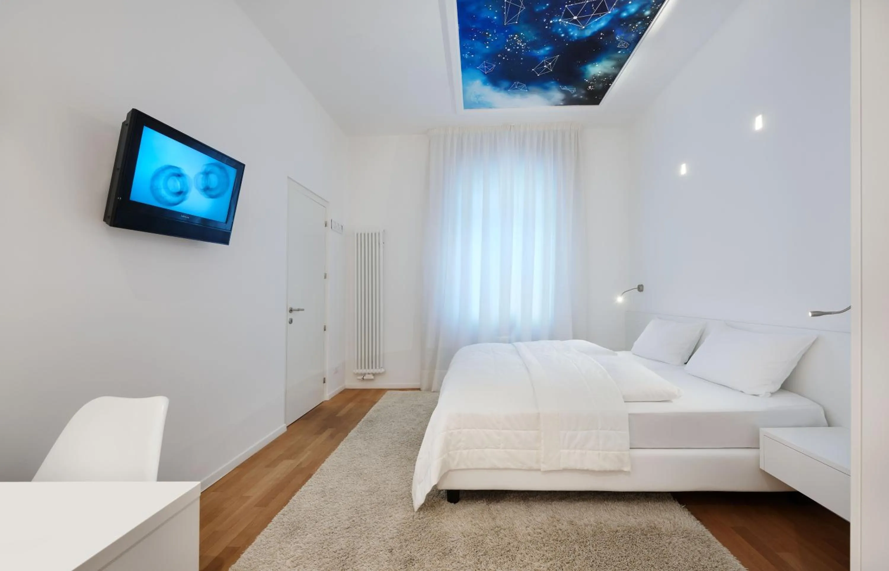 Photo of the whole room, Bed in Boutique Hotel Imperialart